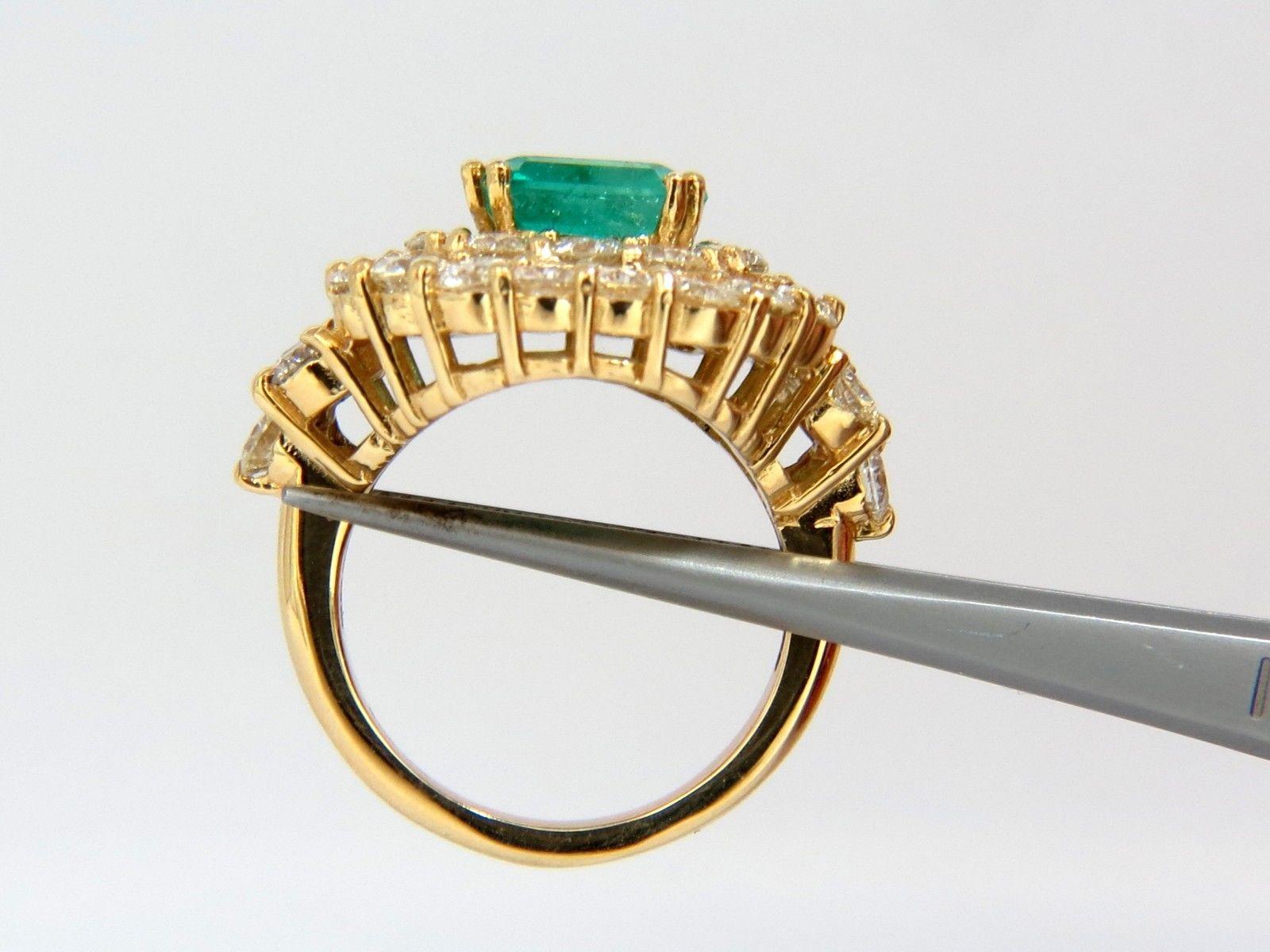 Emerald Cut GIA 7.51 Natural Colombia Bright Green Emerald Diamonds Ring 18 Karat For Sale