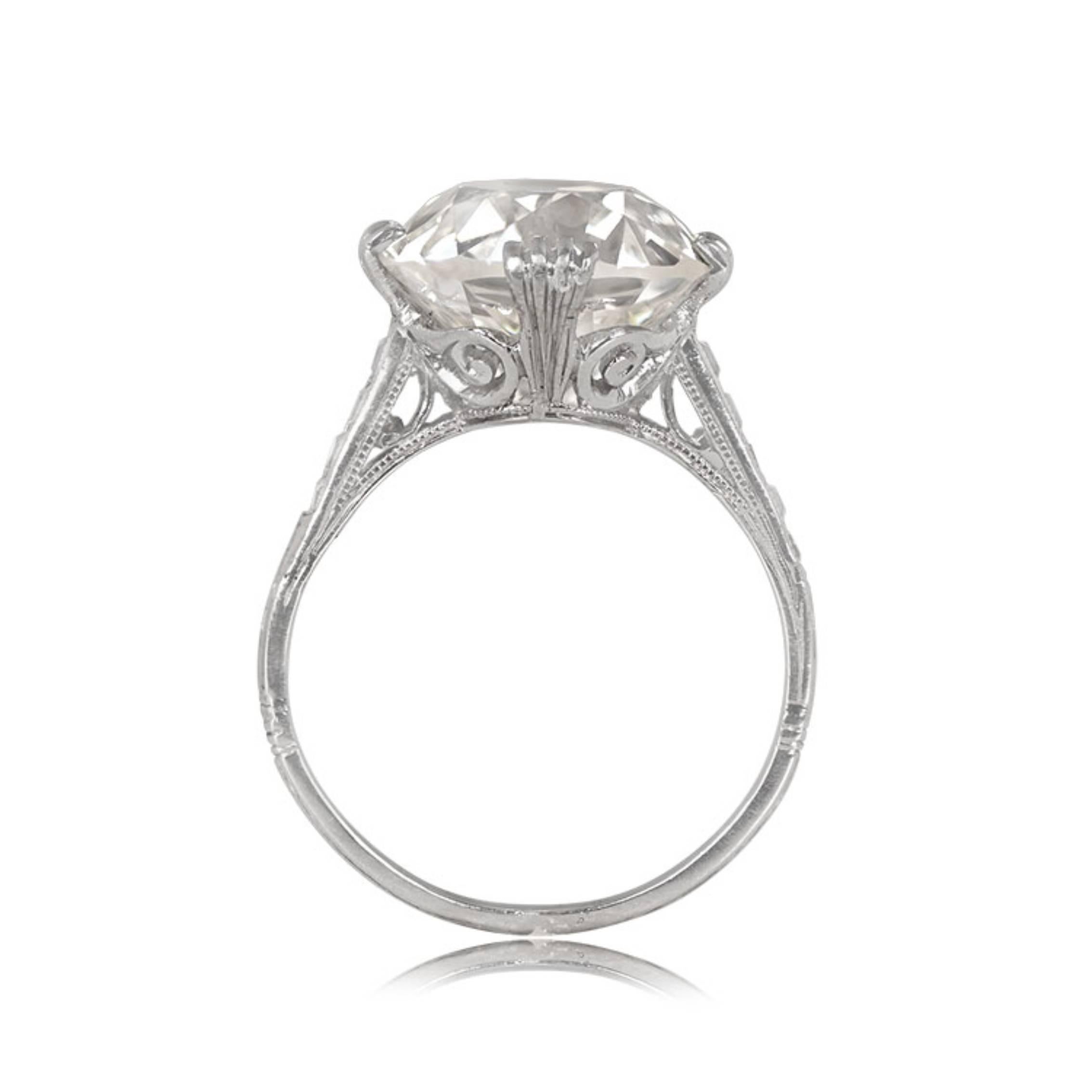 GIA 7.55ct Old European Cut Diamond Solitaire Engagement Ring, Platinum In Excellent Condition For Sale In New York, NY