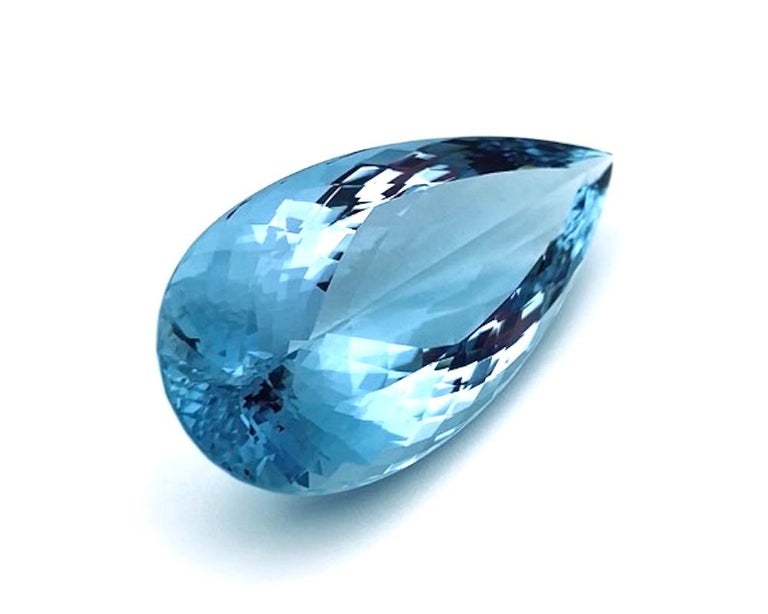 76.22 Carat Pear Shaped Aquamarine, Loose Gemstone, GIA Certified In New Condition For Sale In Los Angeles, CA