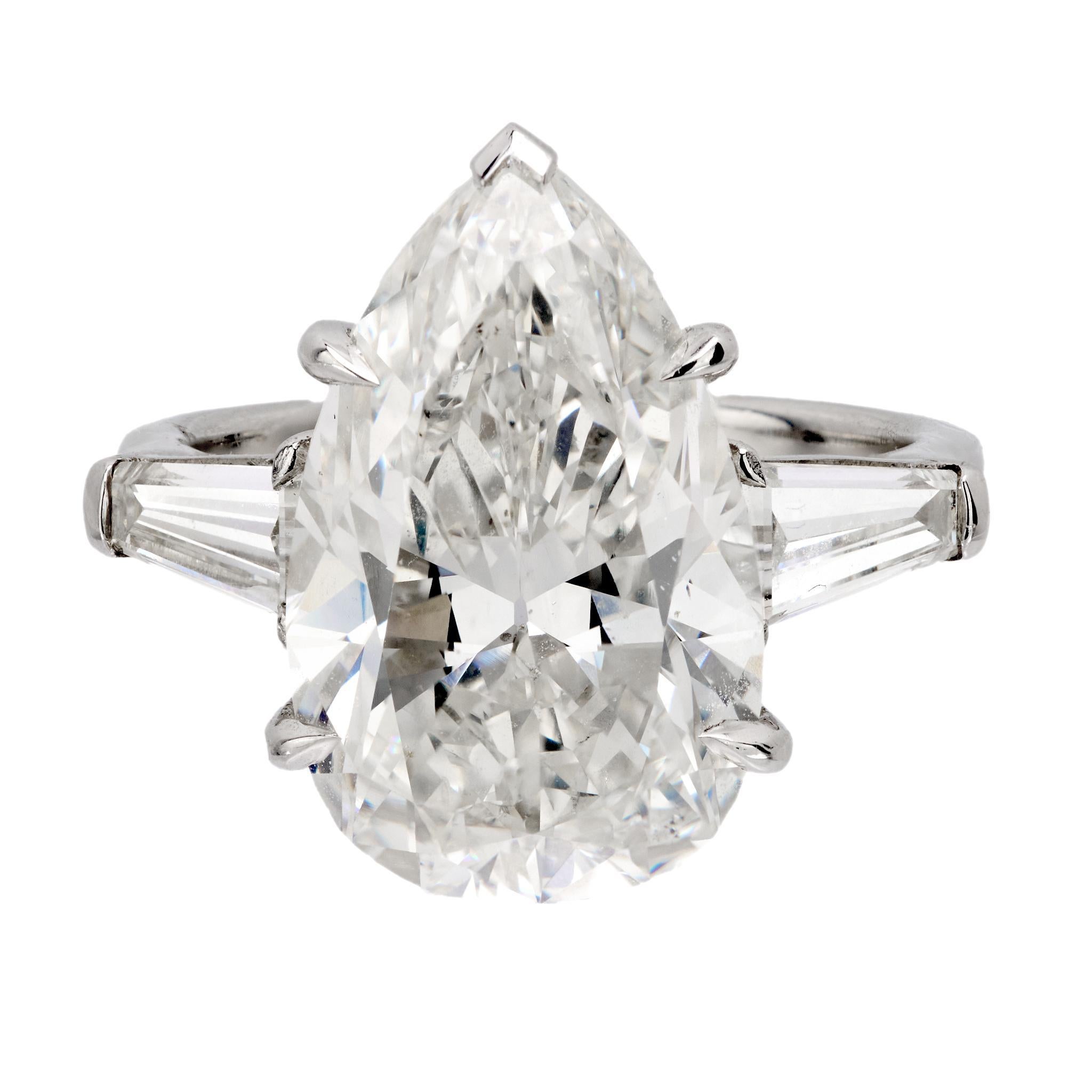 Modern GIA 8.50 carat pear cut diamond platinum engagement ring For Sale