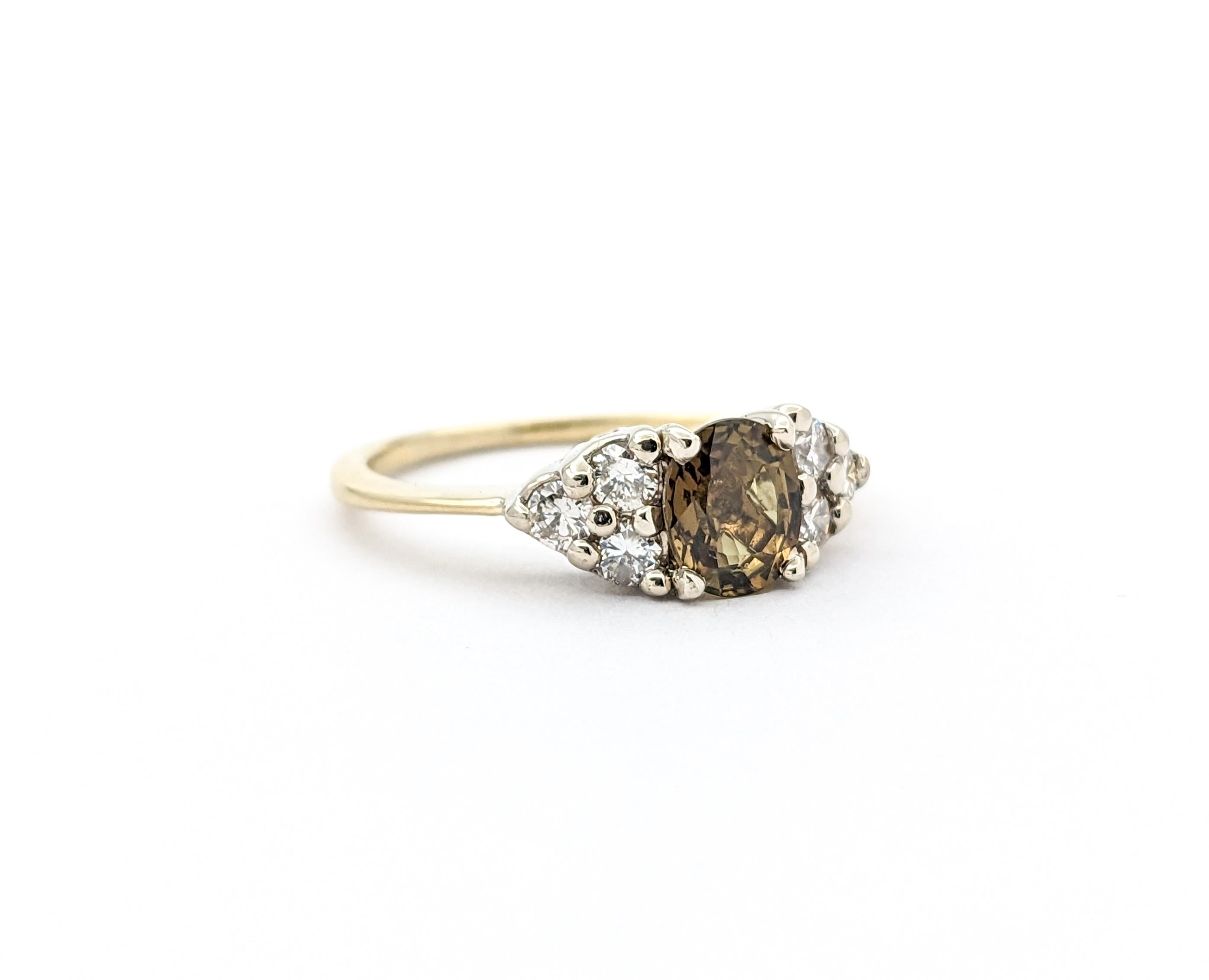 Women's GIA .85ct Natural Alexandrite & Diamond Ring In Yellow Gold For Sale