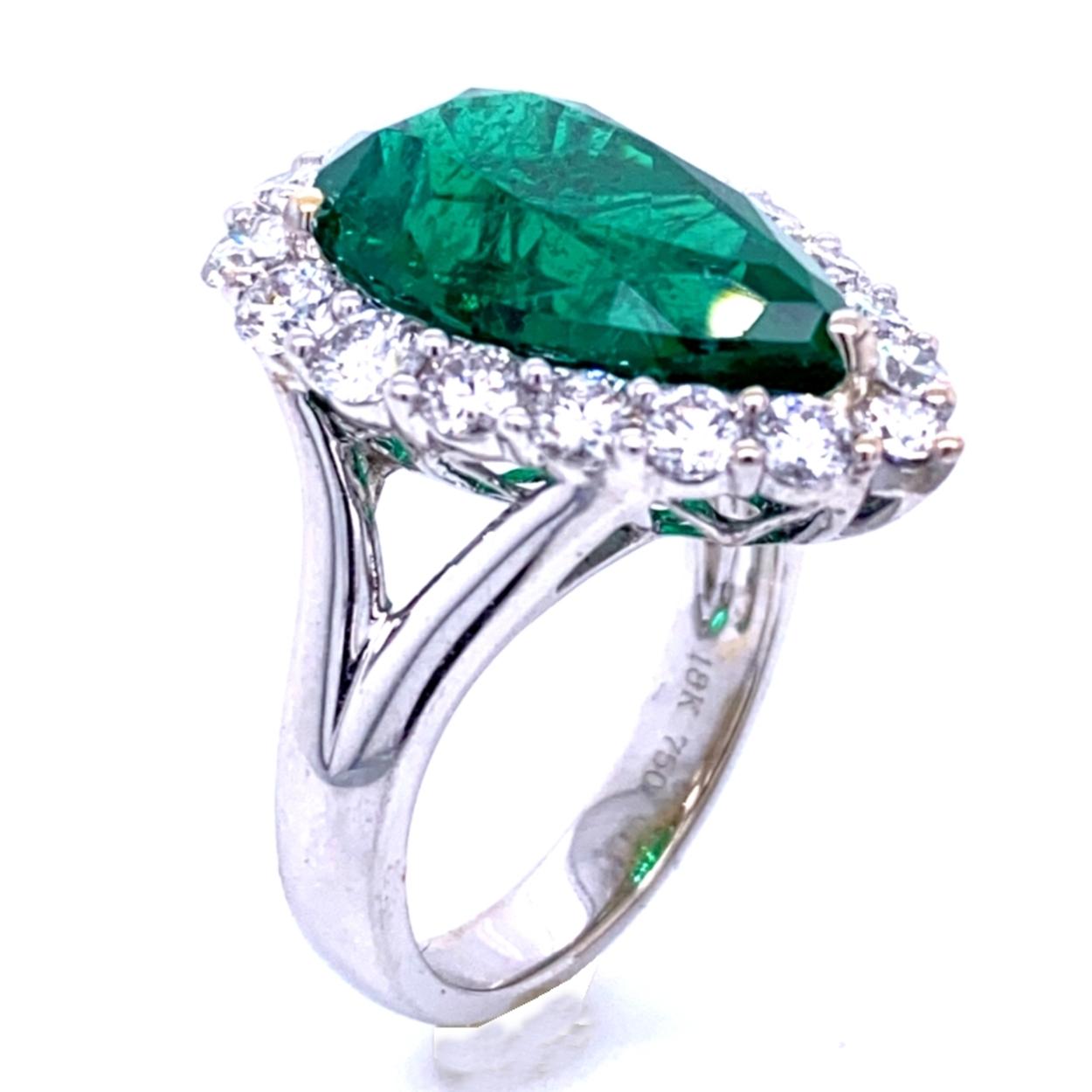 GIA 8.90 Carat Pear Shape Emerald Split Shank Engagement Ring with Halo In New Condition For Sale In Los Angeles, CA