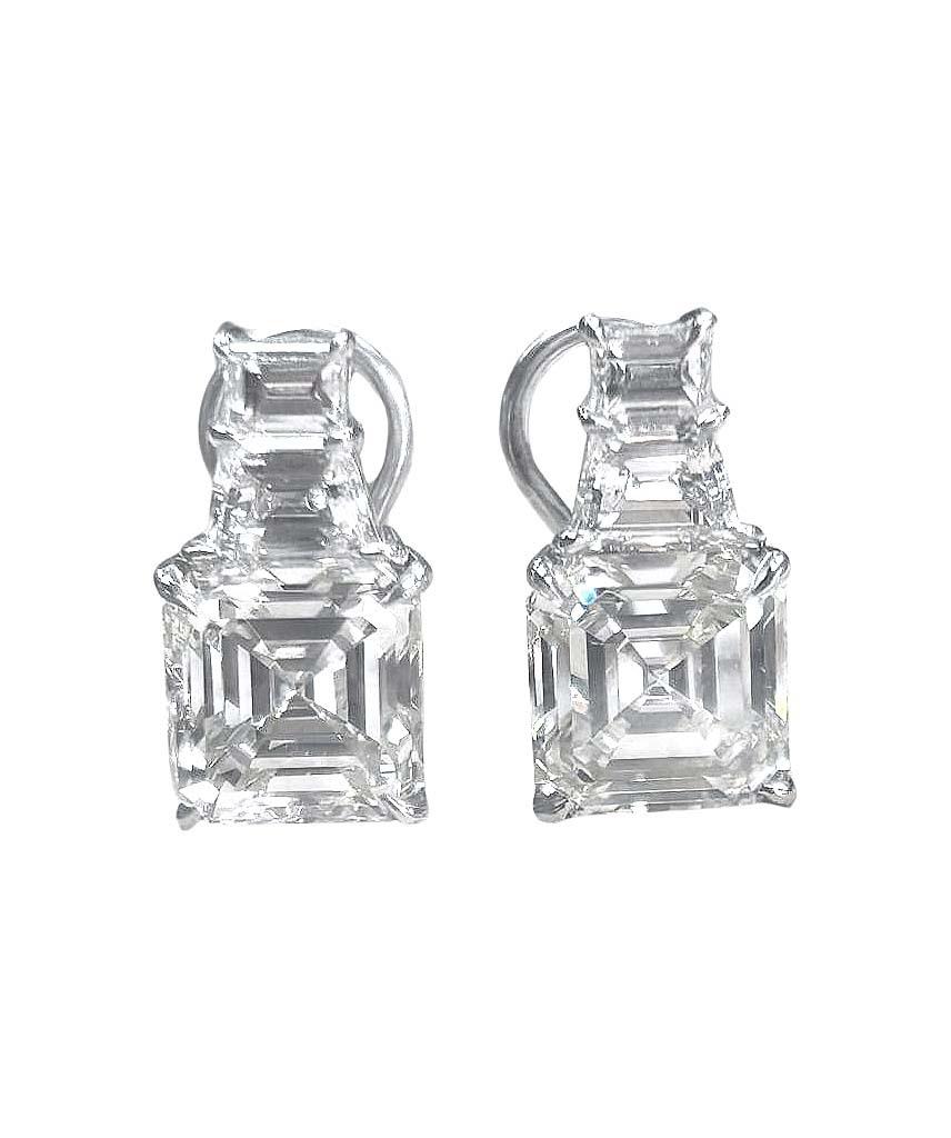 GIA 9.34 Carat Square Emerald Diamond Earrings In New Condition For Sale In Chicago, IL