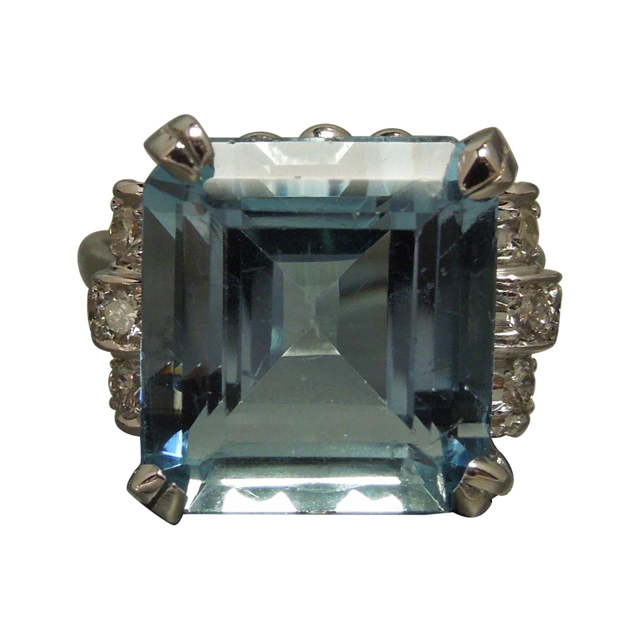 GIA 9.50 Carat Square Aquamarine Ring
