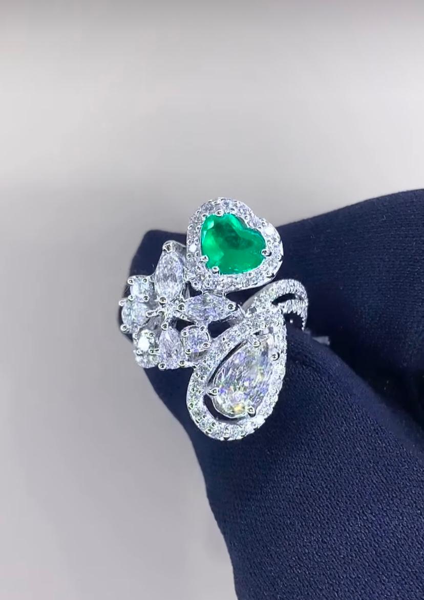 GIA-AIG Certified 3.00 Ct Diamonds 1.15 Ct Colombian Emerald 18K Gold Ring For Sale 3