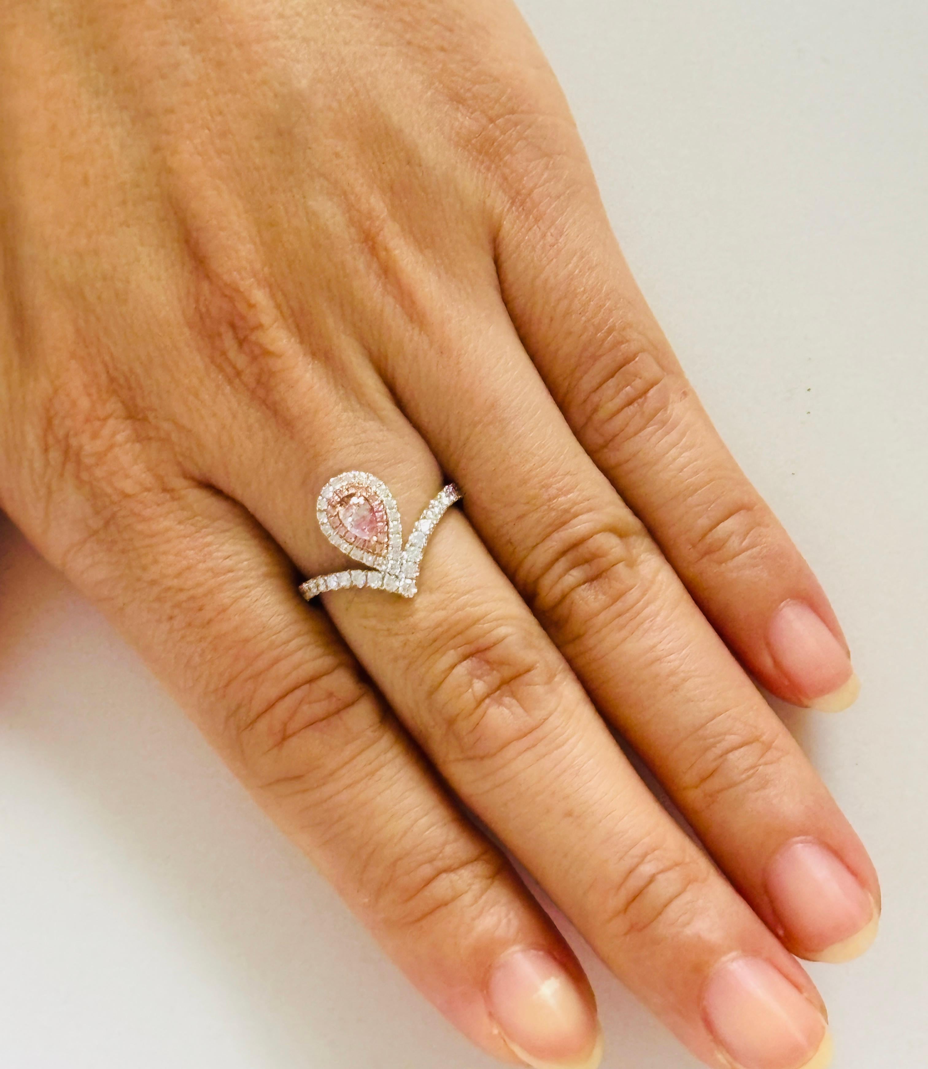 Anello nuziale in oro 18 carati con diamante rosa certificato GIA Argyle in vendita 1