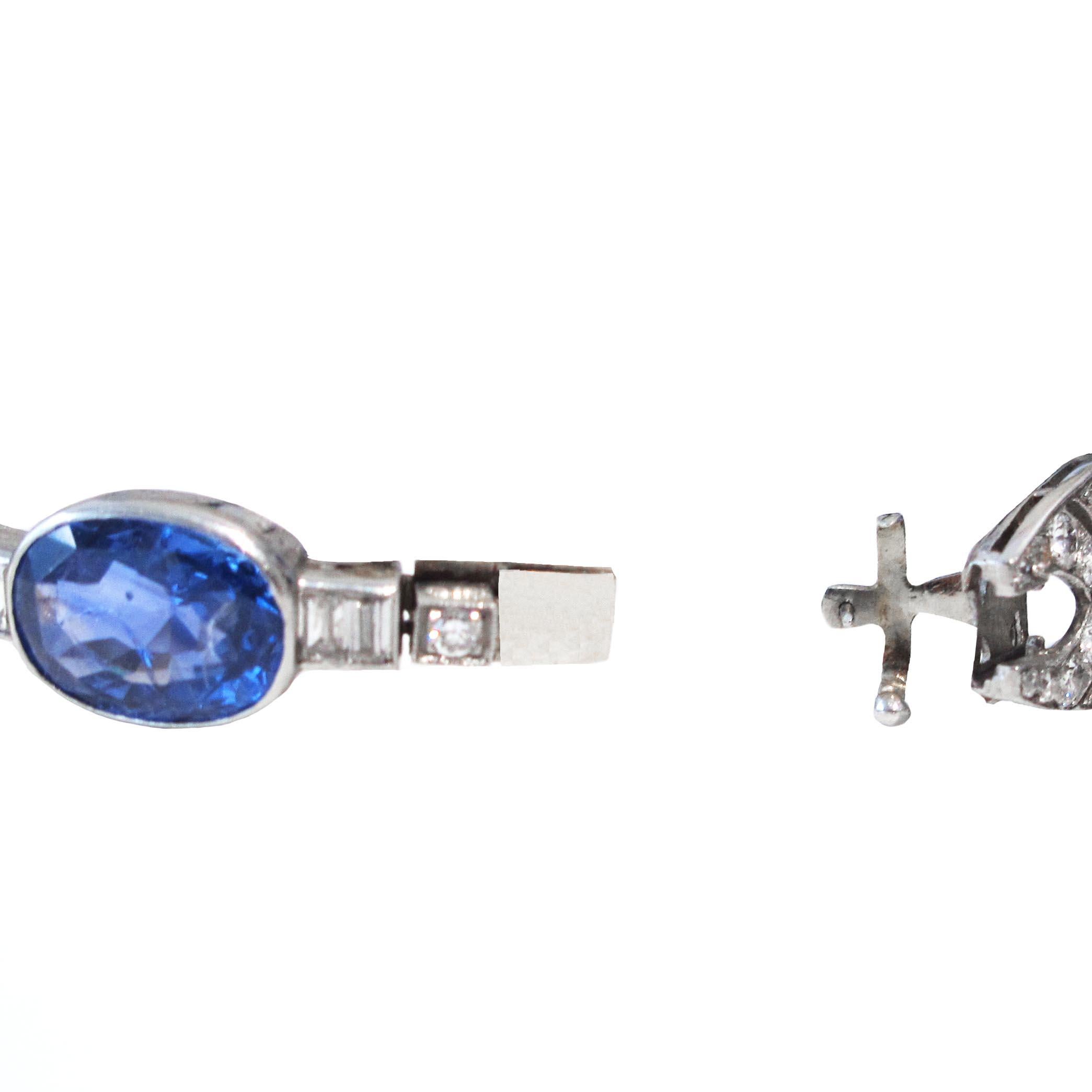Taglio ovale Bracciale tennis con zaffiri e diamanti Art Deco GIA in vendita