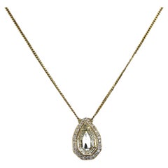 GIA Pendentif en forme de poire avec diamant taillé à l'échelon, de style Art Déco