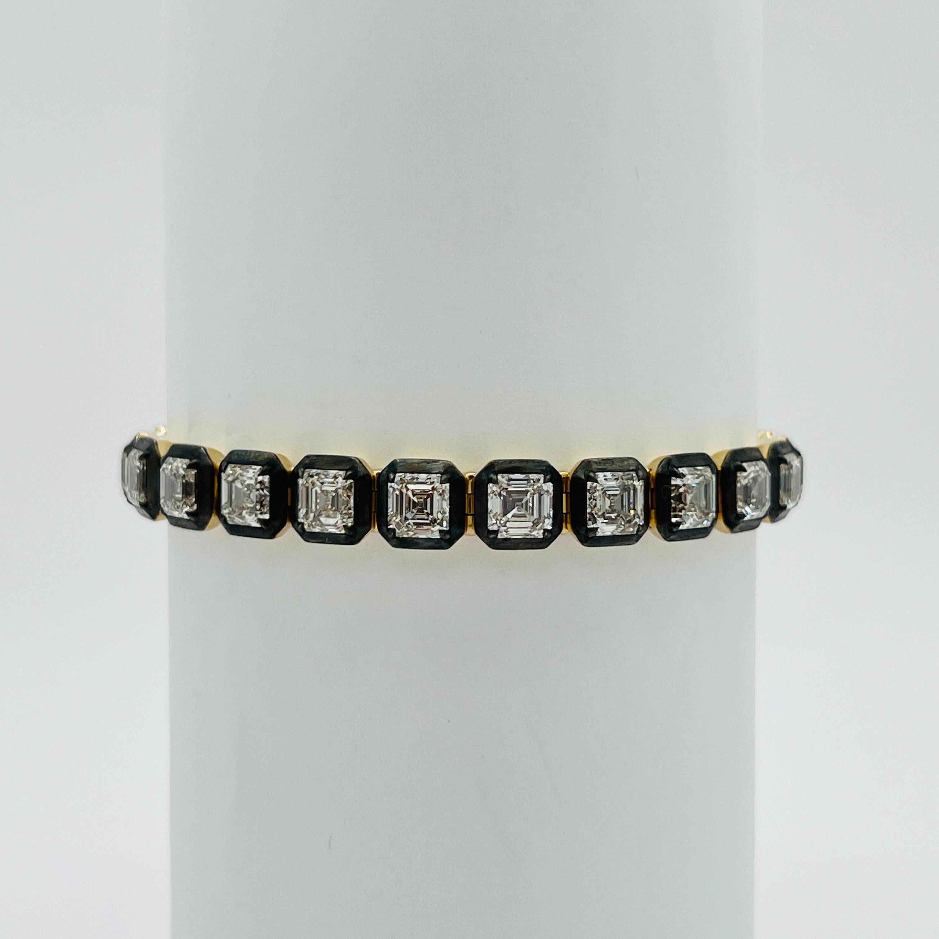 Taille Asscher Bracelet en or jaune 18K et rhodium noir avec diamant asscher GIA en vente