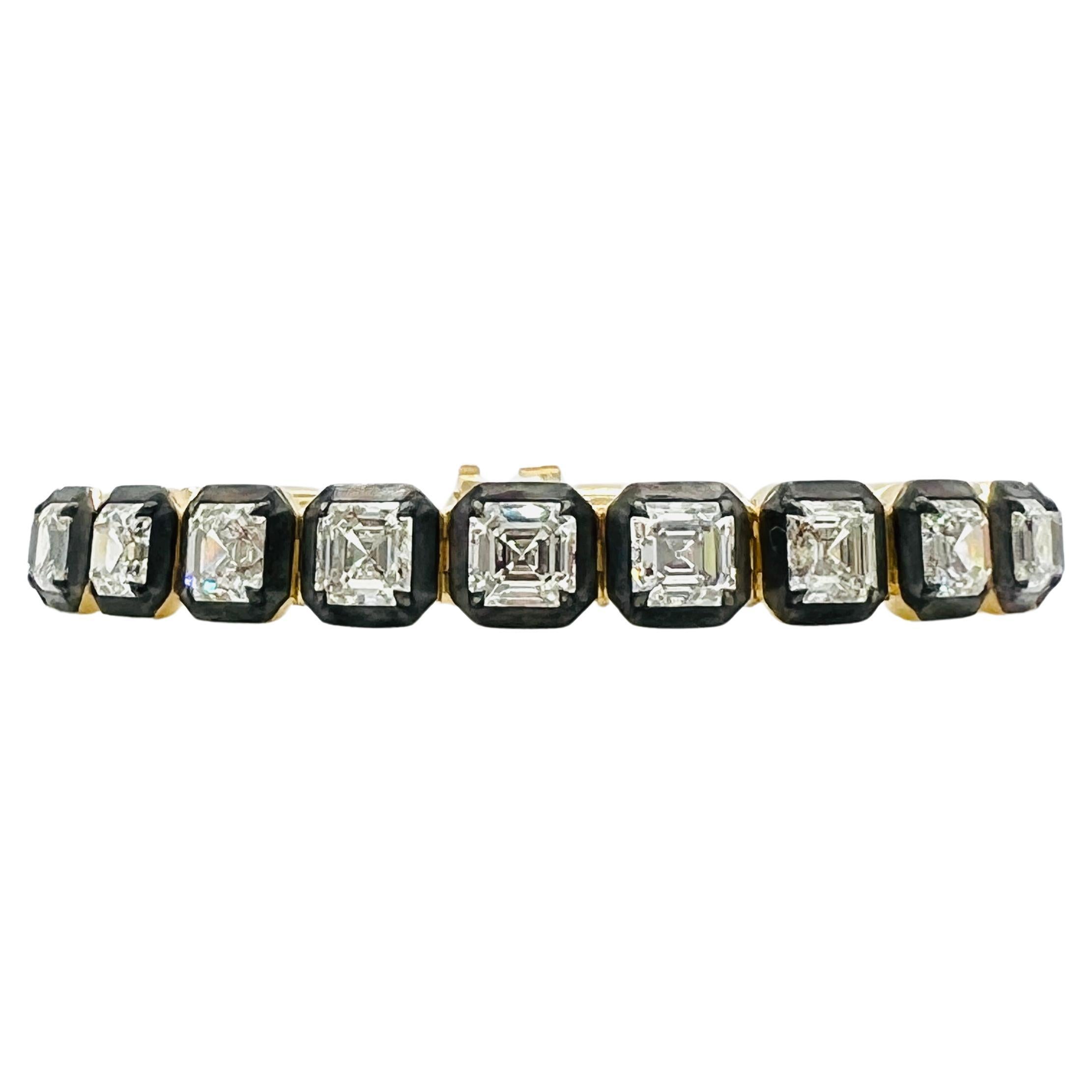 Bracelet en or jaune 18K et rhodium noir avec diamant asscher GIA en vente