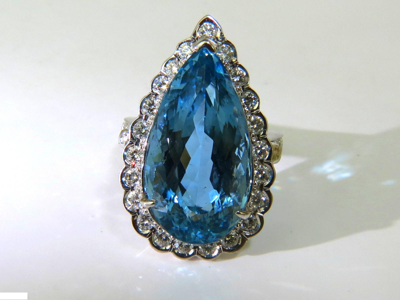 Pear Cut GIA Blue 18 Karat 17.78 Carat Natural Brilliant Gem Aquamarine Diamond Ring VS
