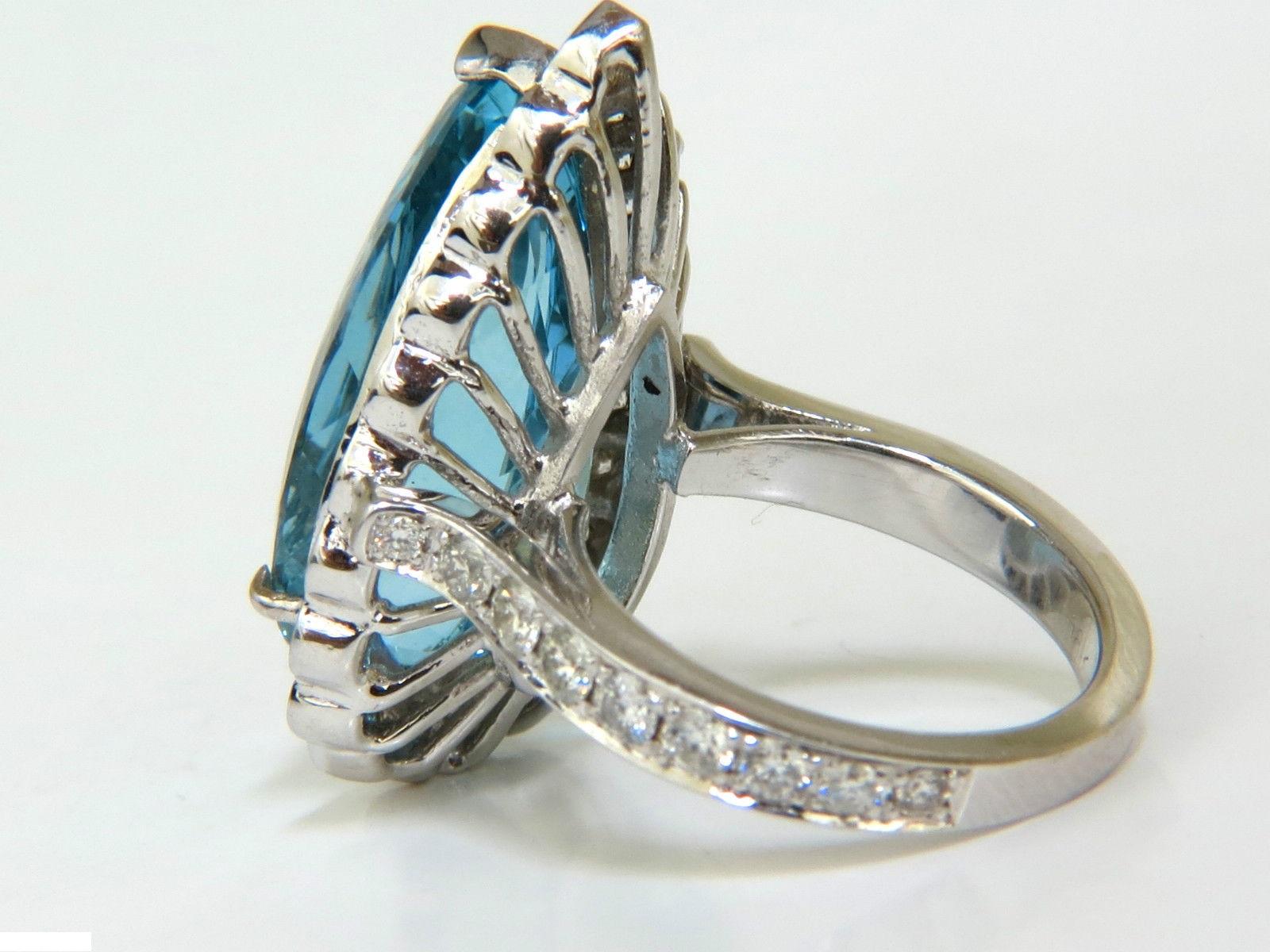 GIA Blue 18 Karat 17.78 Carat Natural Brilliant Gem Aquamarine Diamond Ring VS 2