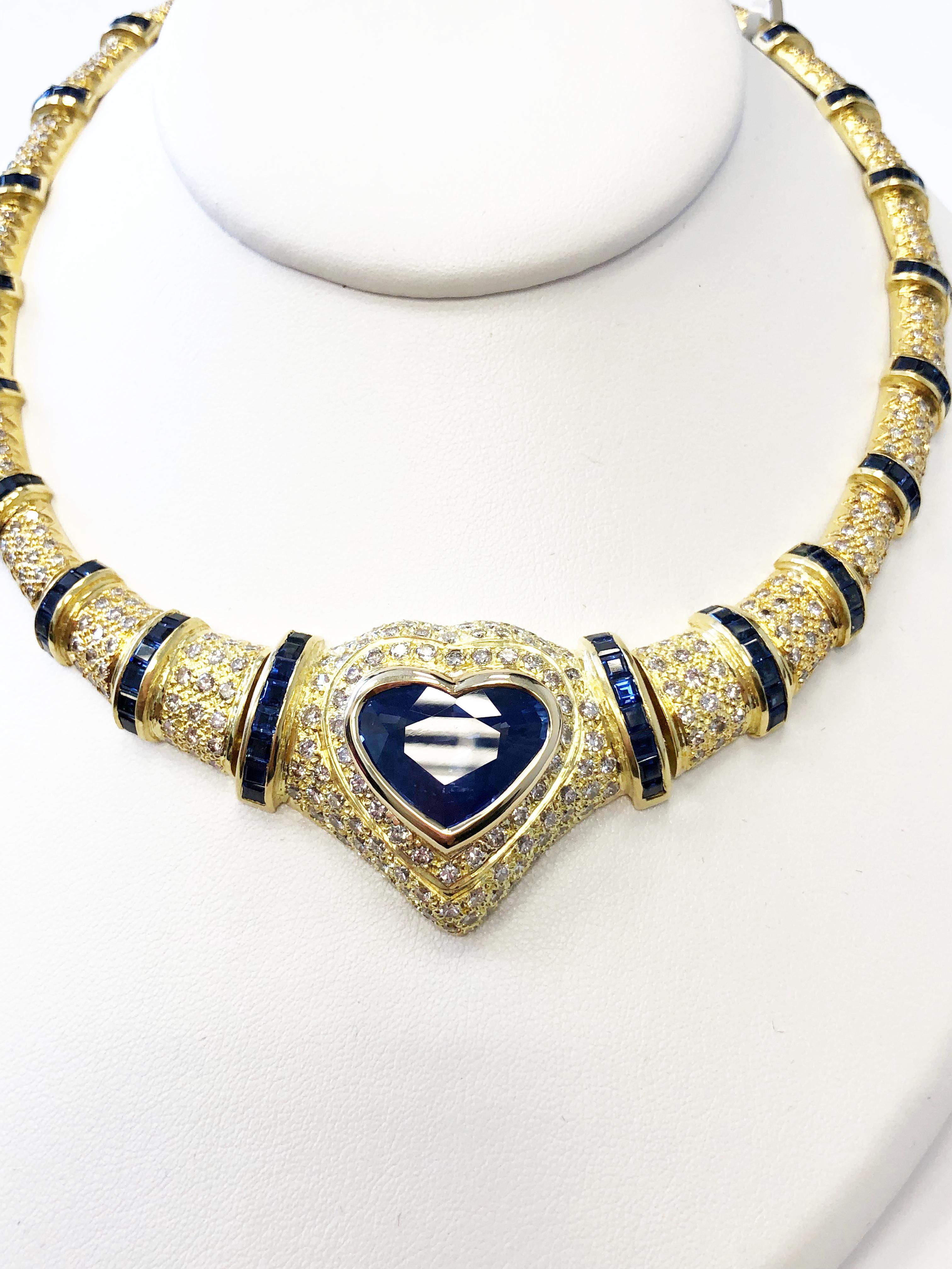 GIA Blue Sapphire Heart and White Diamond Necklace in 18 Karat Yellow Gold In New Condition In Los Angeles, CA