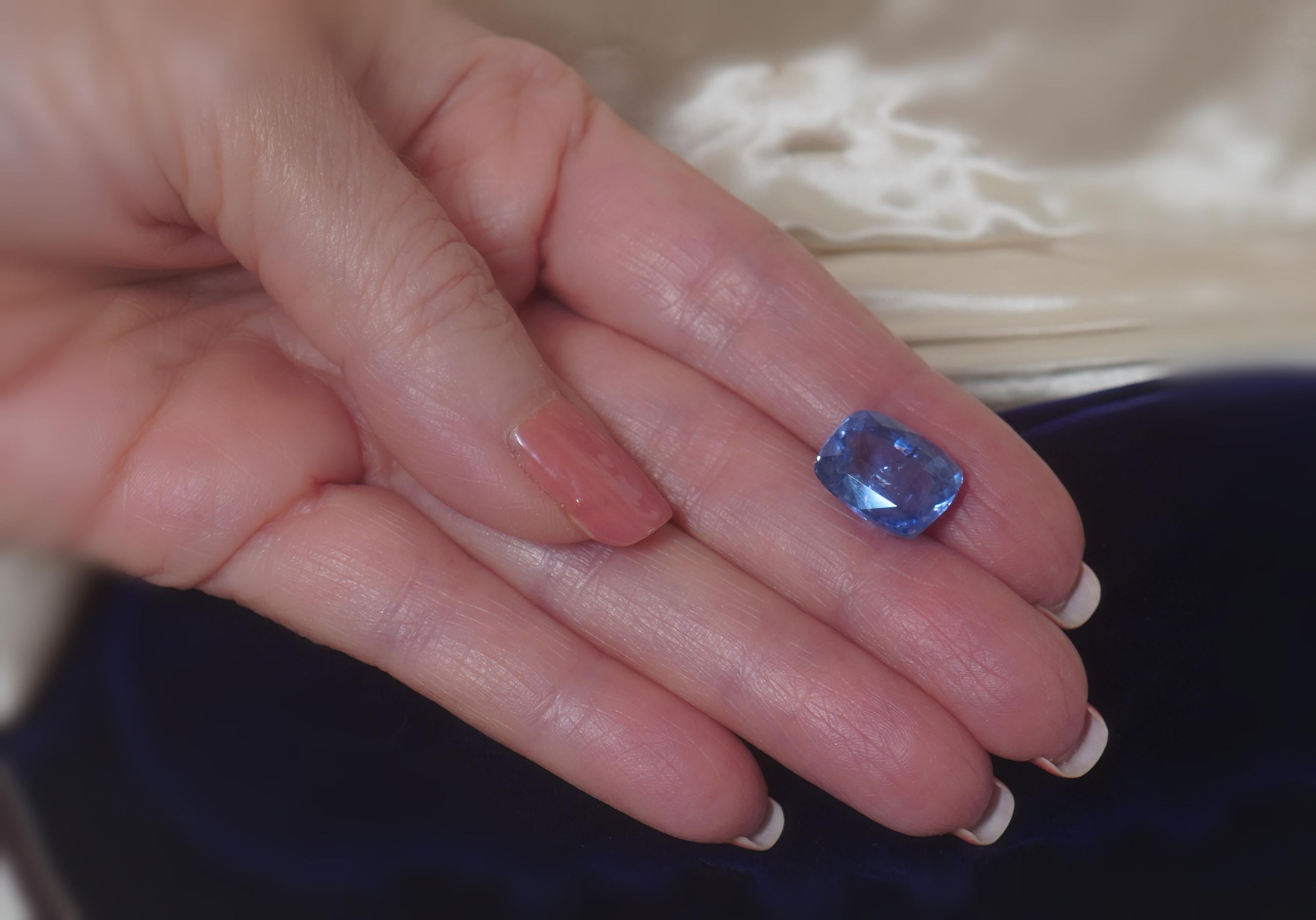 GIA Blue Sapphire Unheated Sri Lanka Vintage Certified Loose Emerald 13.31 Cts 3