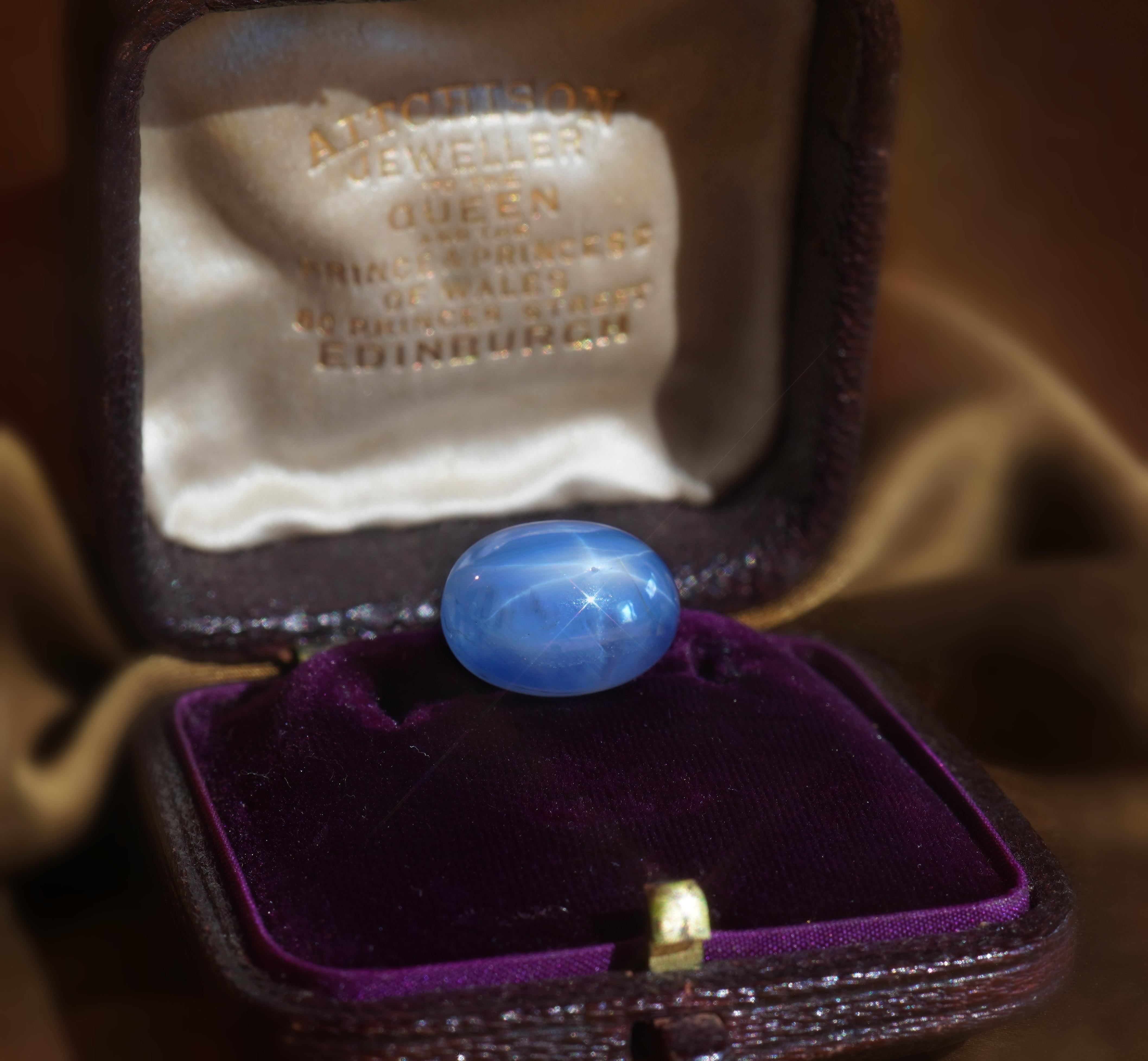 GIA Blue Star Sapphire No Heat Sri Lanka Certified Natural Vintage 10.69 Carats In Excellent Condition In Sylvania, GA