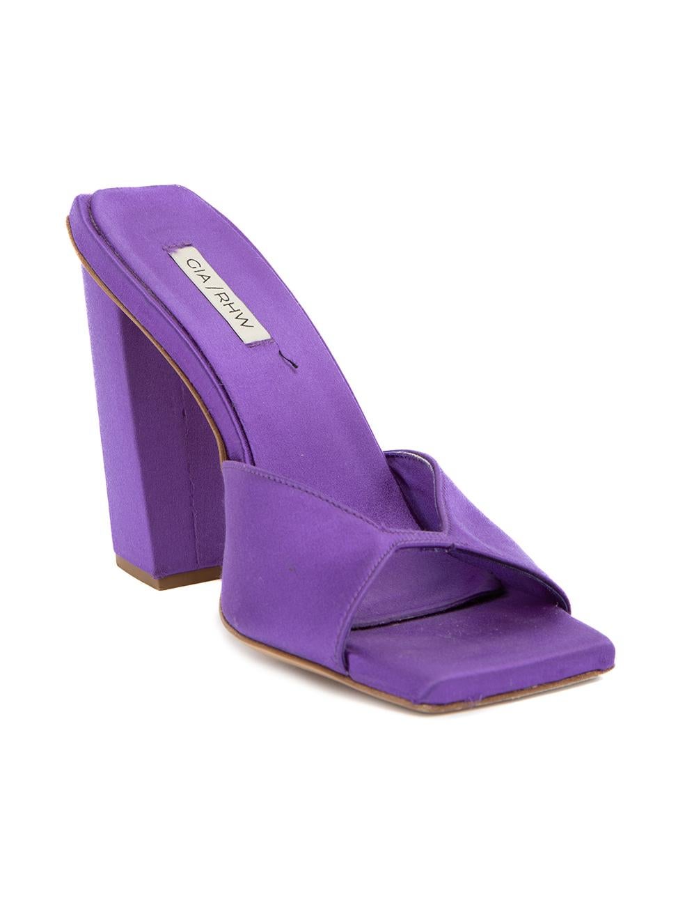 CONDITION is Very good. Minimal wear to mules is evident. Minimal wear to the satin interior where imprints can be seen. There is also visible wear to the outsole on this used Gia Borghini designer resale item. 
 
 
 
 Details
 
 
 GIA/RHW