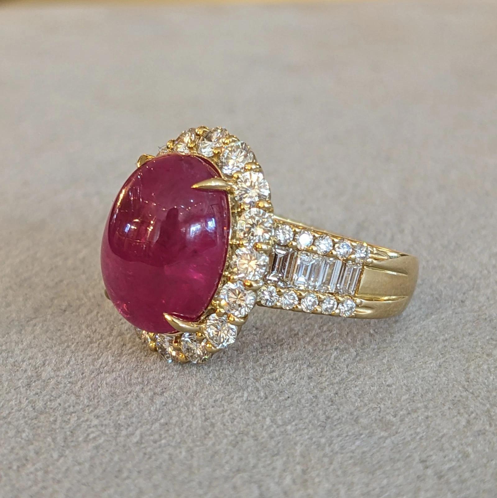 GIA Burma Cabochon Ruby 13.60 carats and Diamond Ring in 18k Yellow Gold For Sale 3