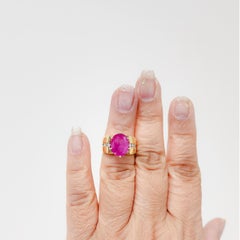 GIA Burma Purpleish Pink Sapphire Oval und Diamant-Cocktail-Ring in 18k