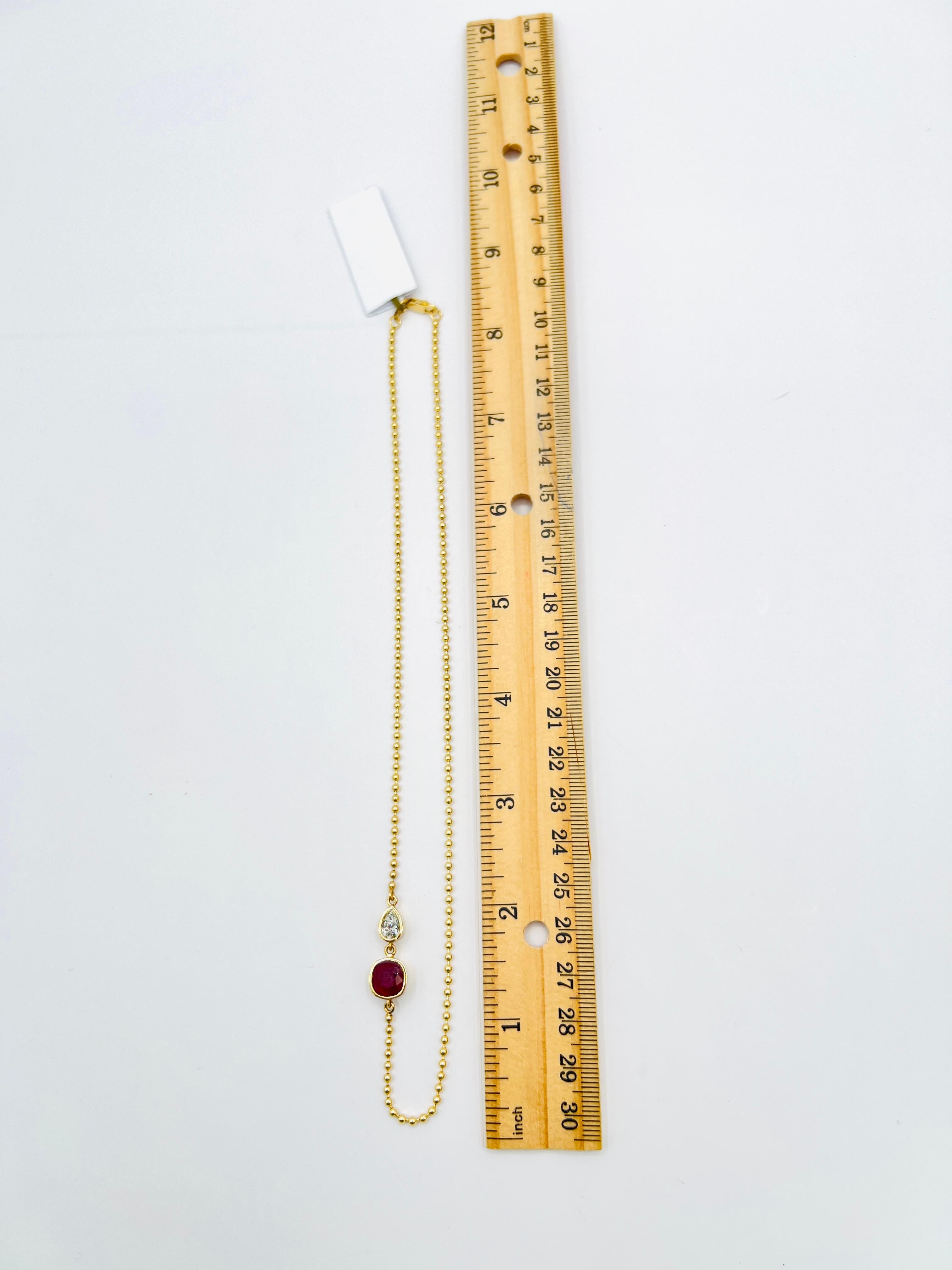 Collier poire en or jaune 14K avec coussin de rubis de Birmanie GIA et diamant blanc en vente 2