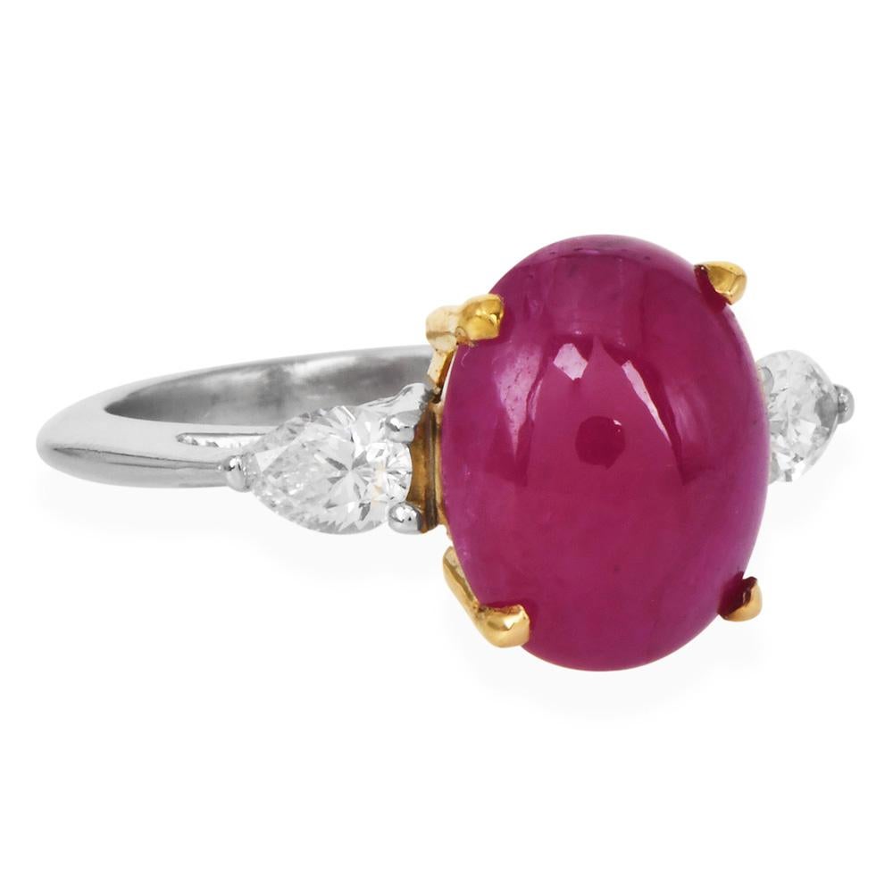 GIA Cabochon Rubin & Diamant Dreisteiniger Platinring im Angebot 5