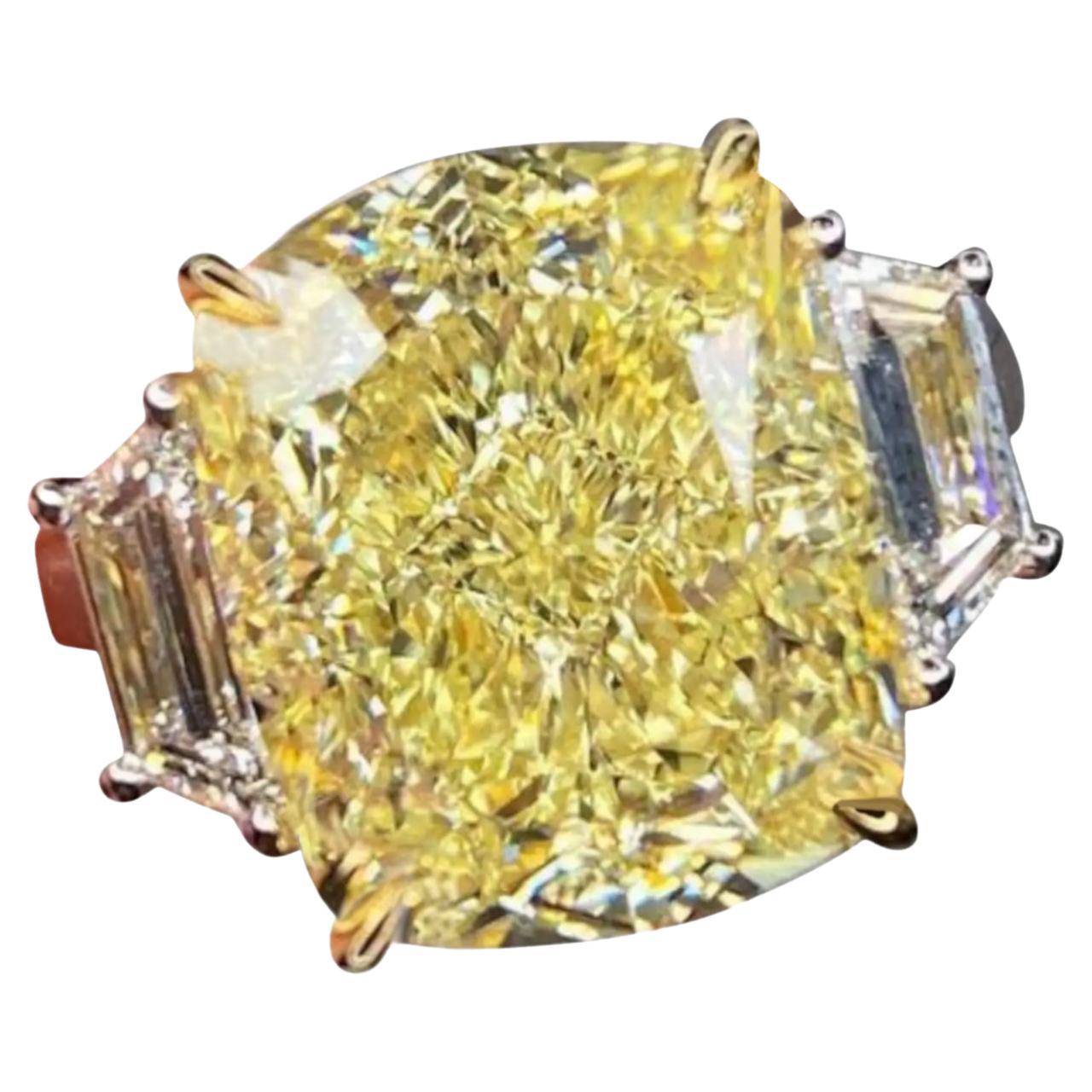 GIA Carat 4.20 Carat Fancy Yellow Cushion Cut Diamond Ring 