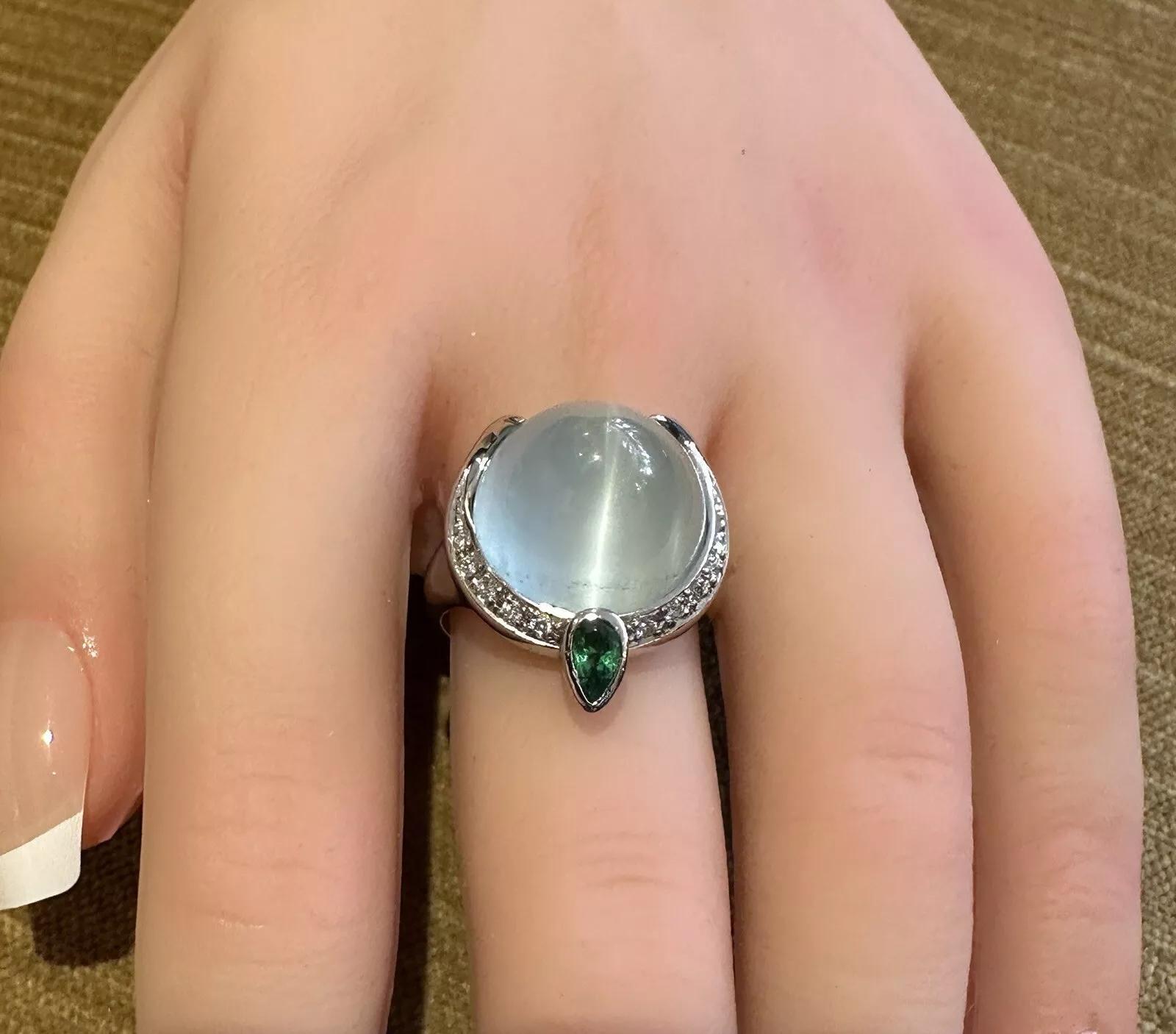 GIA Cat's Eye Aquamarine and Diamond Ring in Platinum For Sale 6