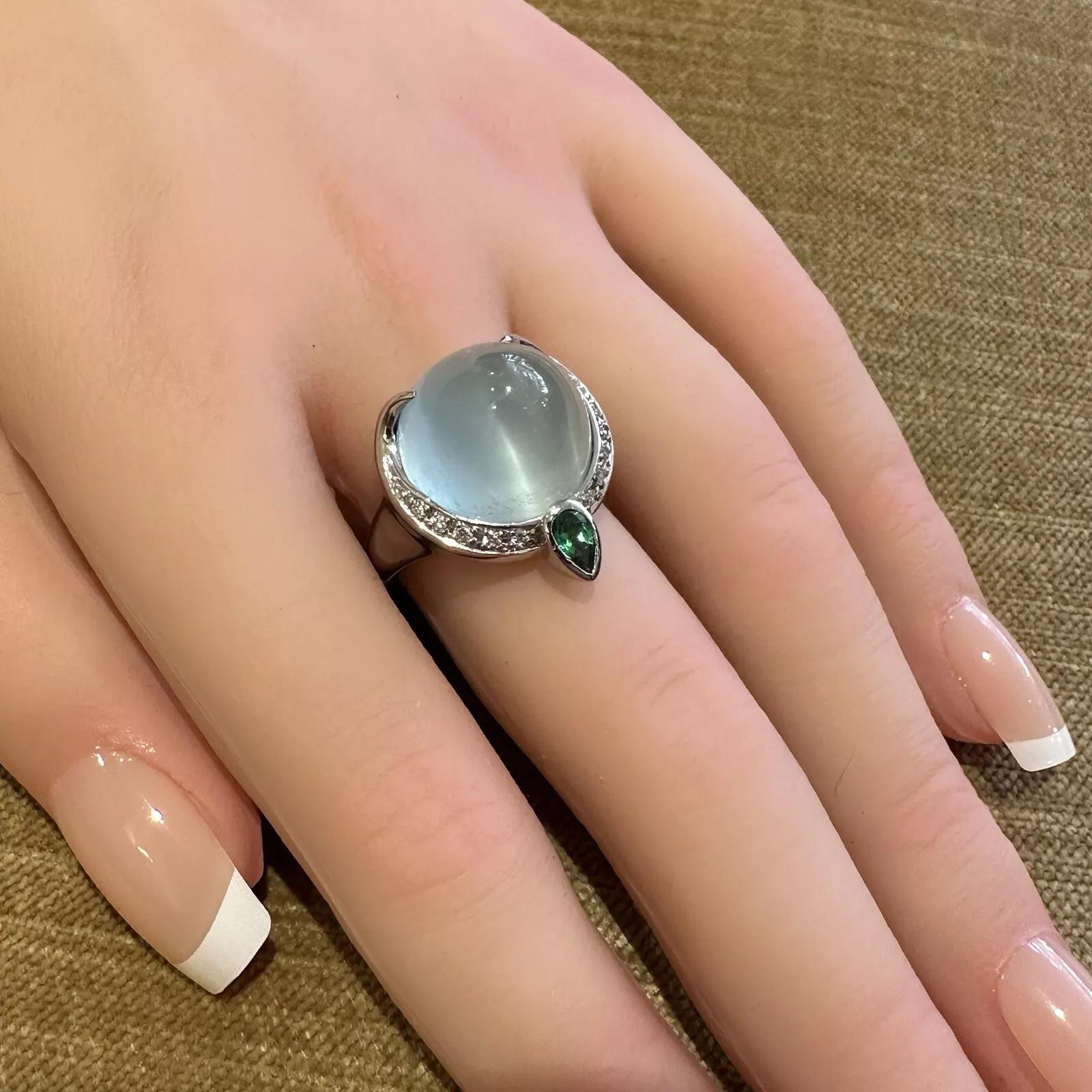 GIA Cat's Eye Aquamarine and Diamond Ring in Platinum For Sale 4