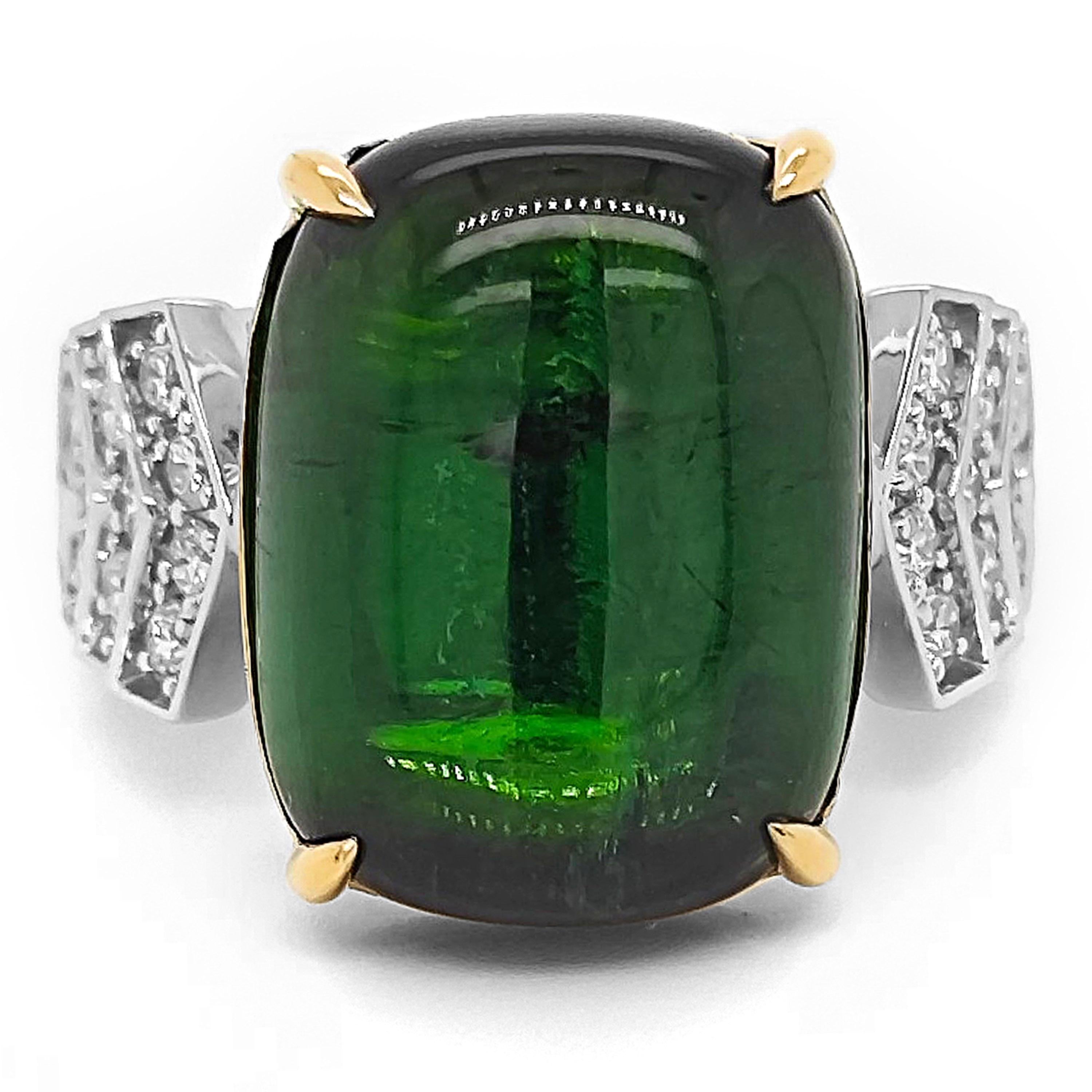 GIA Cerfitied 15.65 Carat Tourmaline and White Diamond Anillo de Oro Blanco en Nuevo estado para la venta en New York, NY