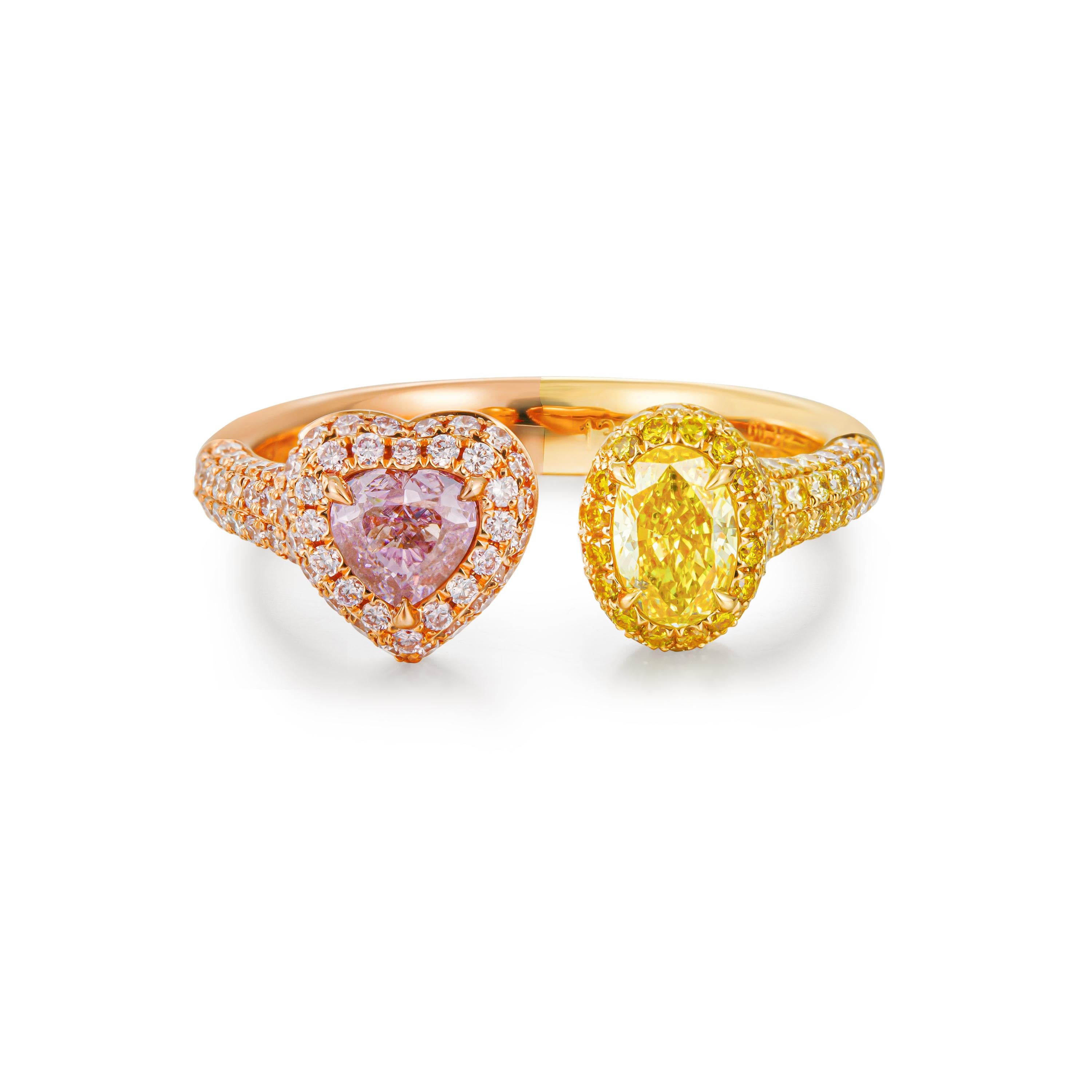 Oval Cut GIA Cert 0.61ct Fancy intense Yellow and Fancy Light Purplish Pink Diamond Ring For Sale