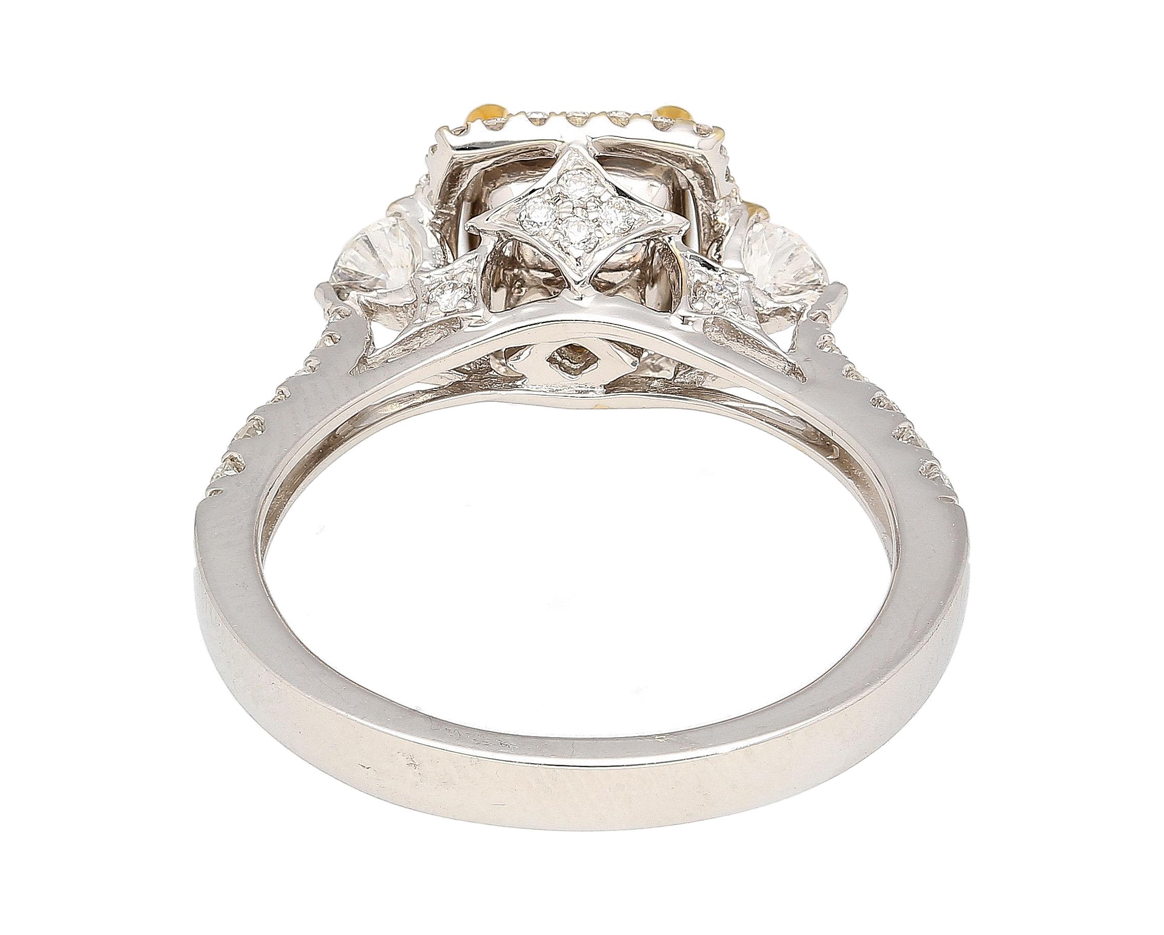 Bague en or blanc 18 carats avec diamant jaune taille radiant de 1,24 carat certifié GIA Pour femmes en vente