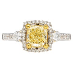 Bague en or blanc 18 carats avec diamant jaune taille radiant de 1,24 carat certifié GIA