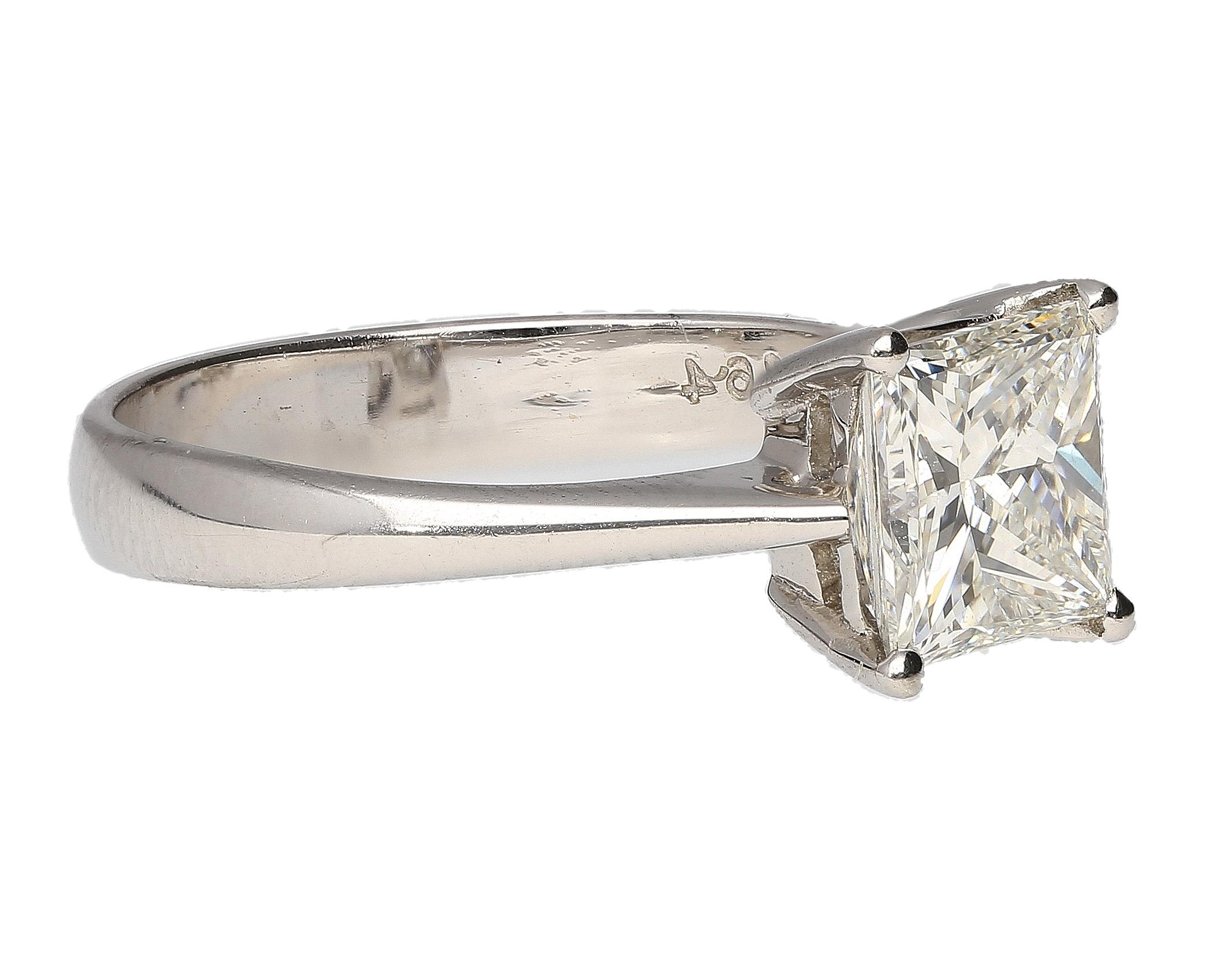 GIA Cert. 1.64 Carat Princess Cut Diamond Solitaire Setting 18K White Gold Ring In New Condition For Sale In Miami, FL