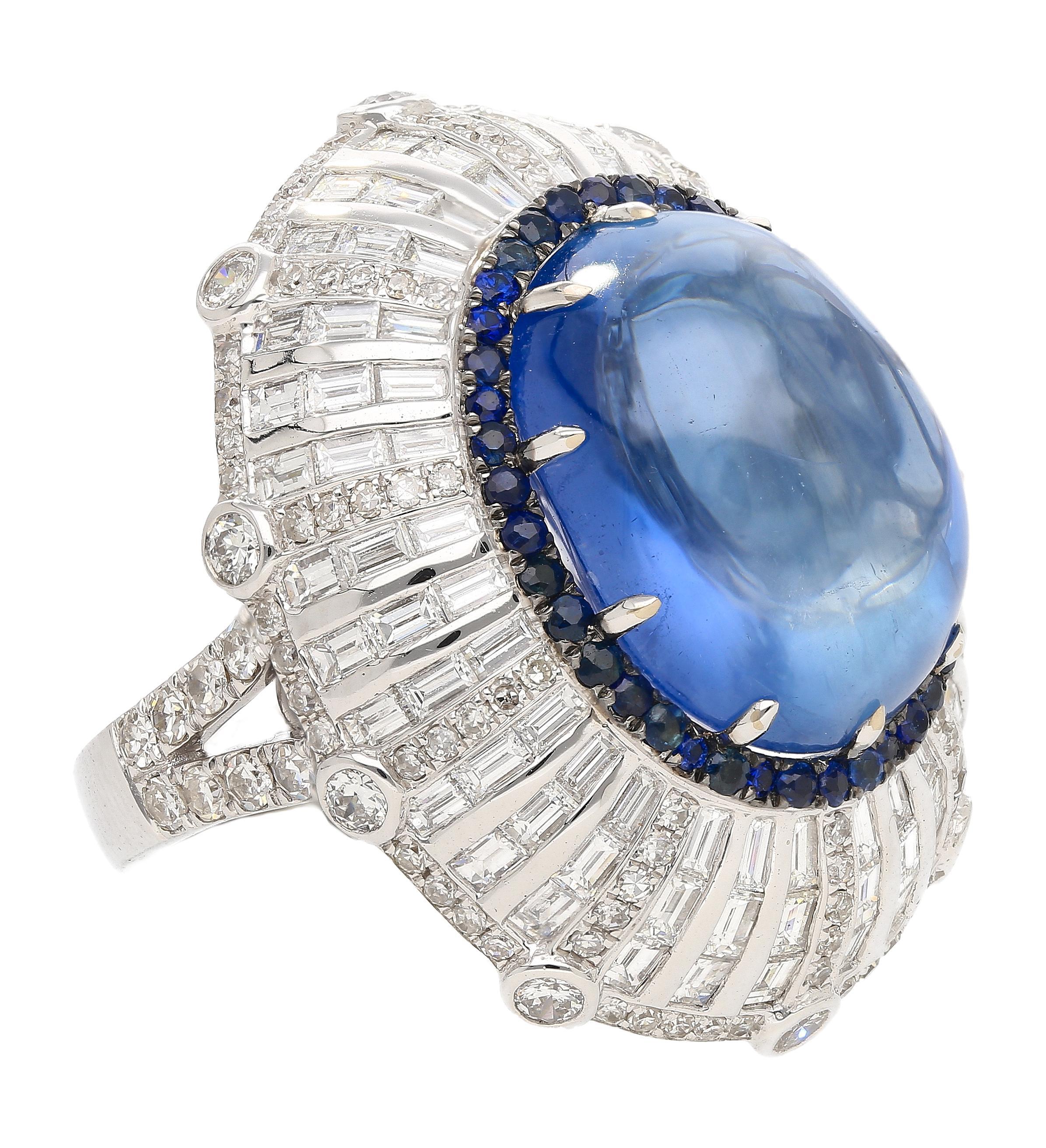 GIA Zertifikat. 26 Karat Saphir keine Hitze Cabochon & Diamant Art Deco Dome 18K Ring im Zustand „Neu“ im Angebot in Miami, FL