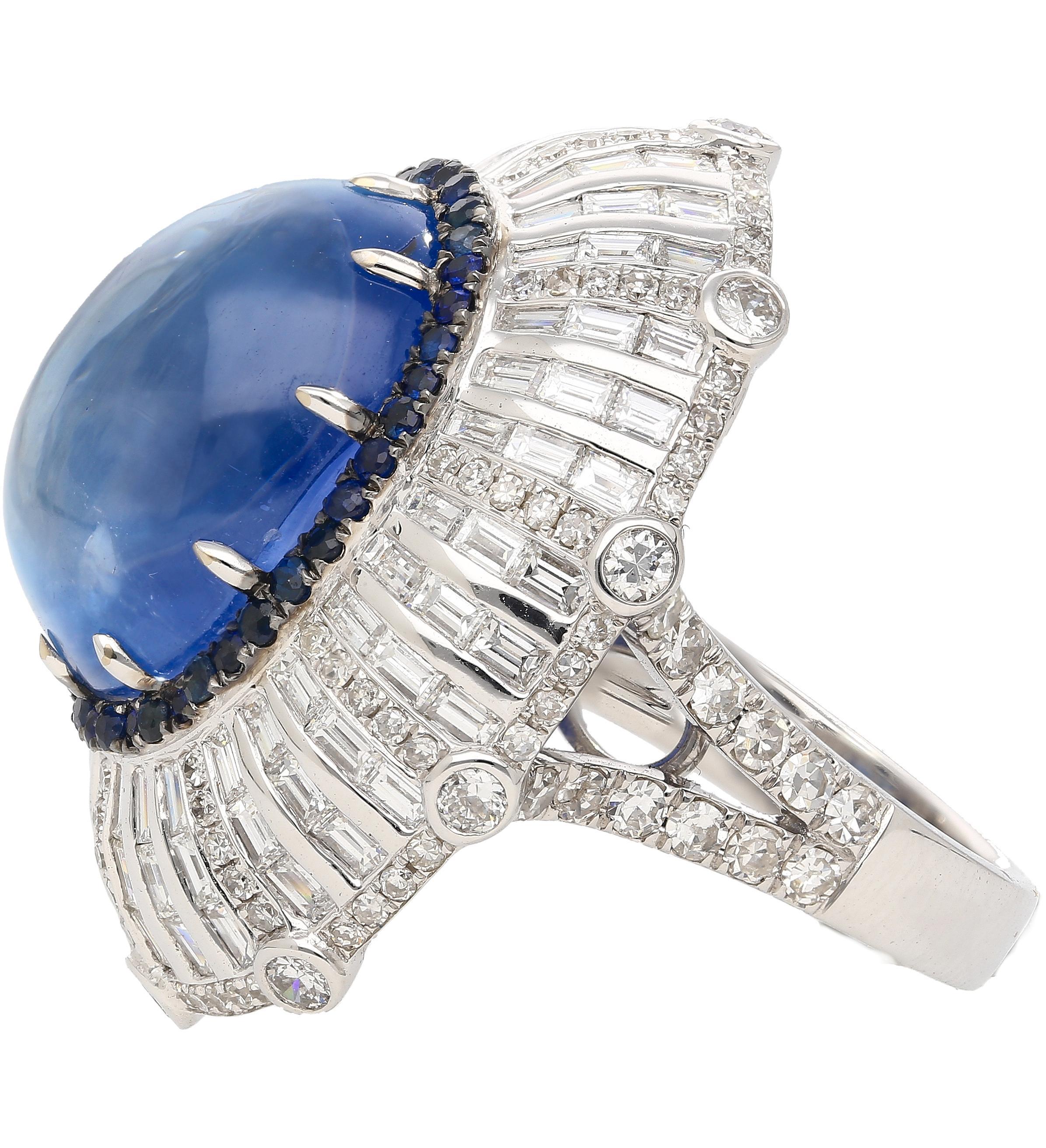 GIA Zertifikat. 26 Karat Saphir keine Hitze Cabochon & Diamant Art Deco Dome 18K Ring für Damen oder Herren im Angebot