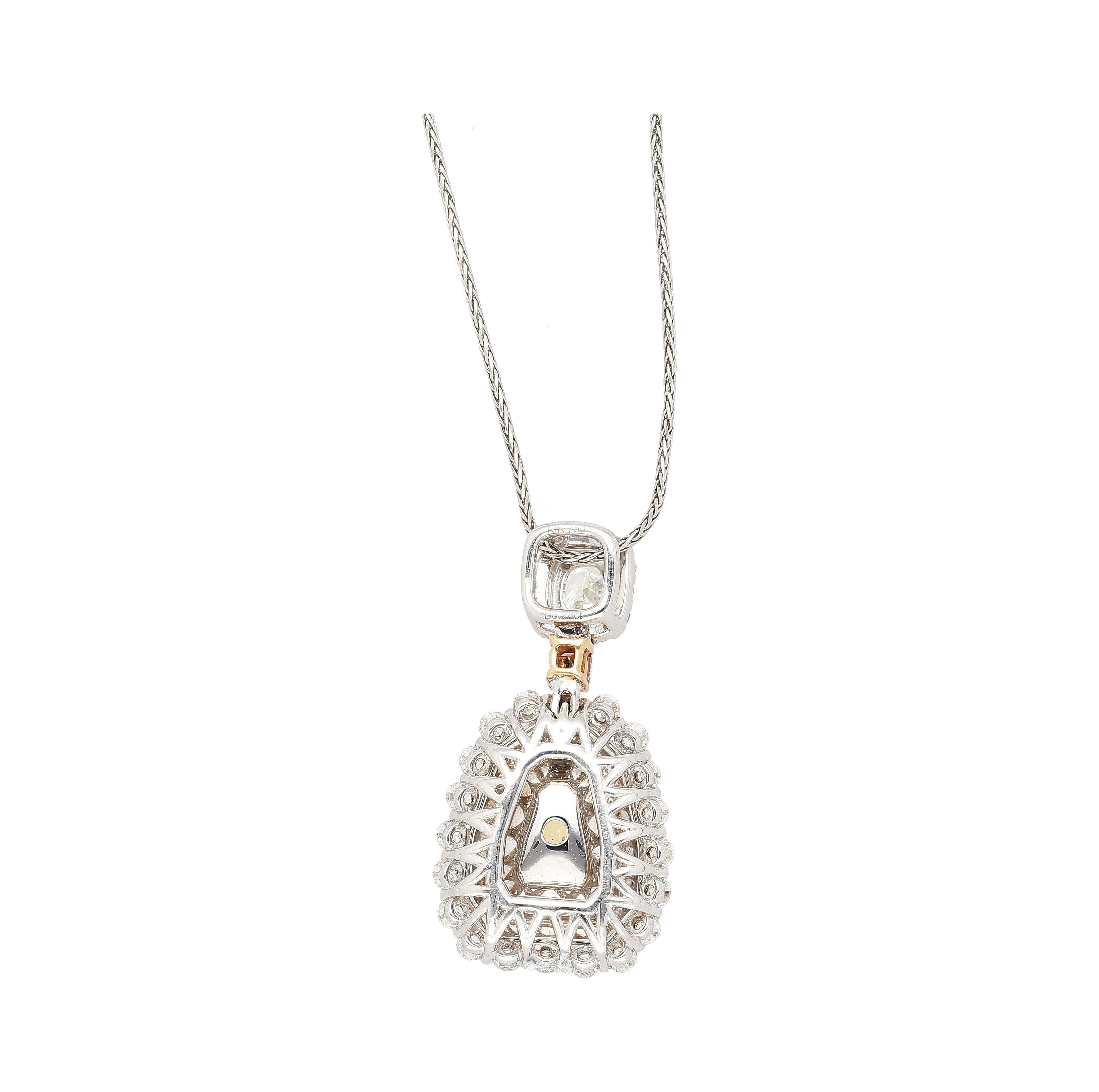 GIA Cert 3.28CT Escudo Amarillo Intenso Fancy Corte de Cometa Colgante de Diamante Natural en venta 2