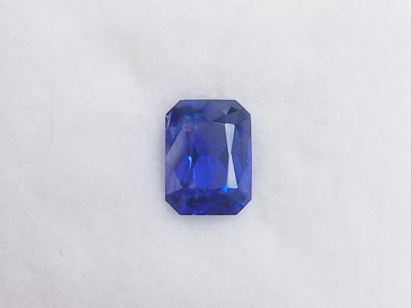GIA Cert. 4.61 Carat Gem Quality Emerald Cut Heated Blue Sapphire Loose Stone In New Condition In Great Neck, NY