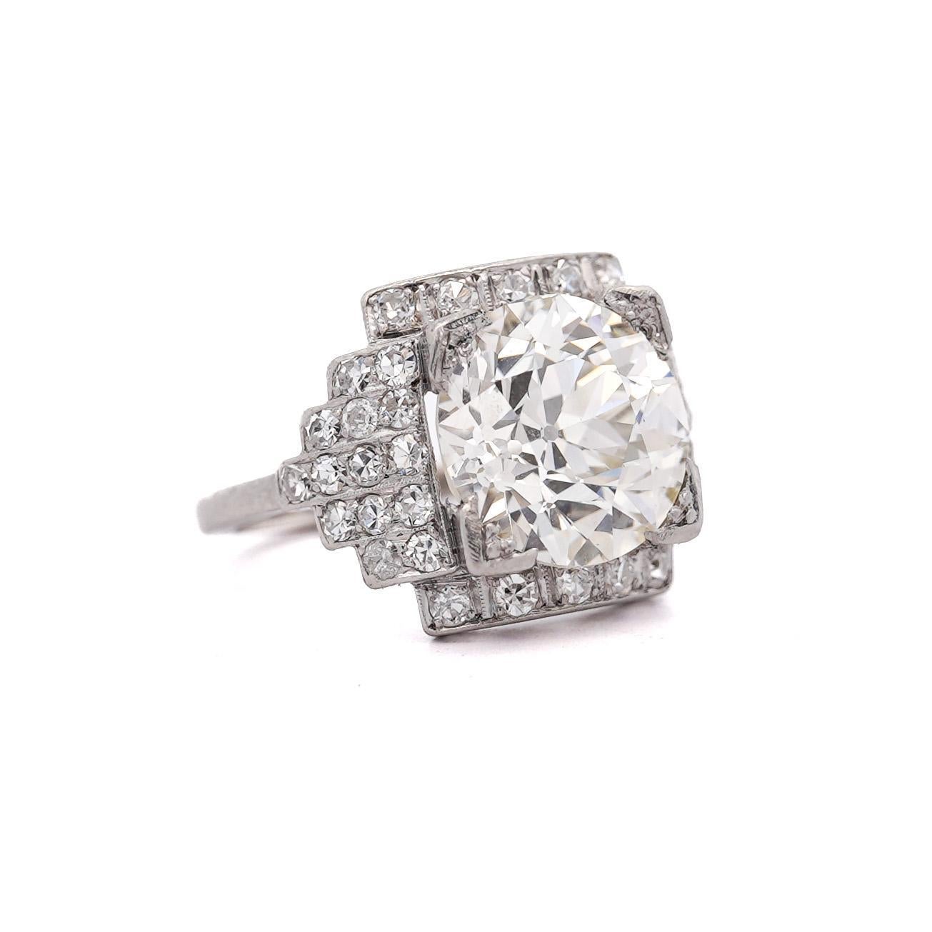 GIA Cert. 5.01 Carat Old Euro Cut Diamond Edwardian Antique Platinum Ring For Sale 1