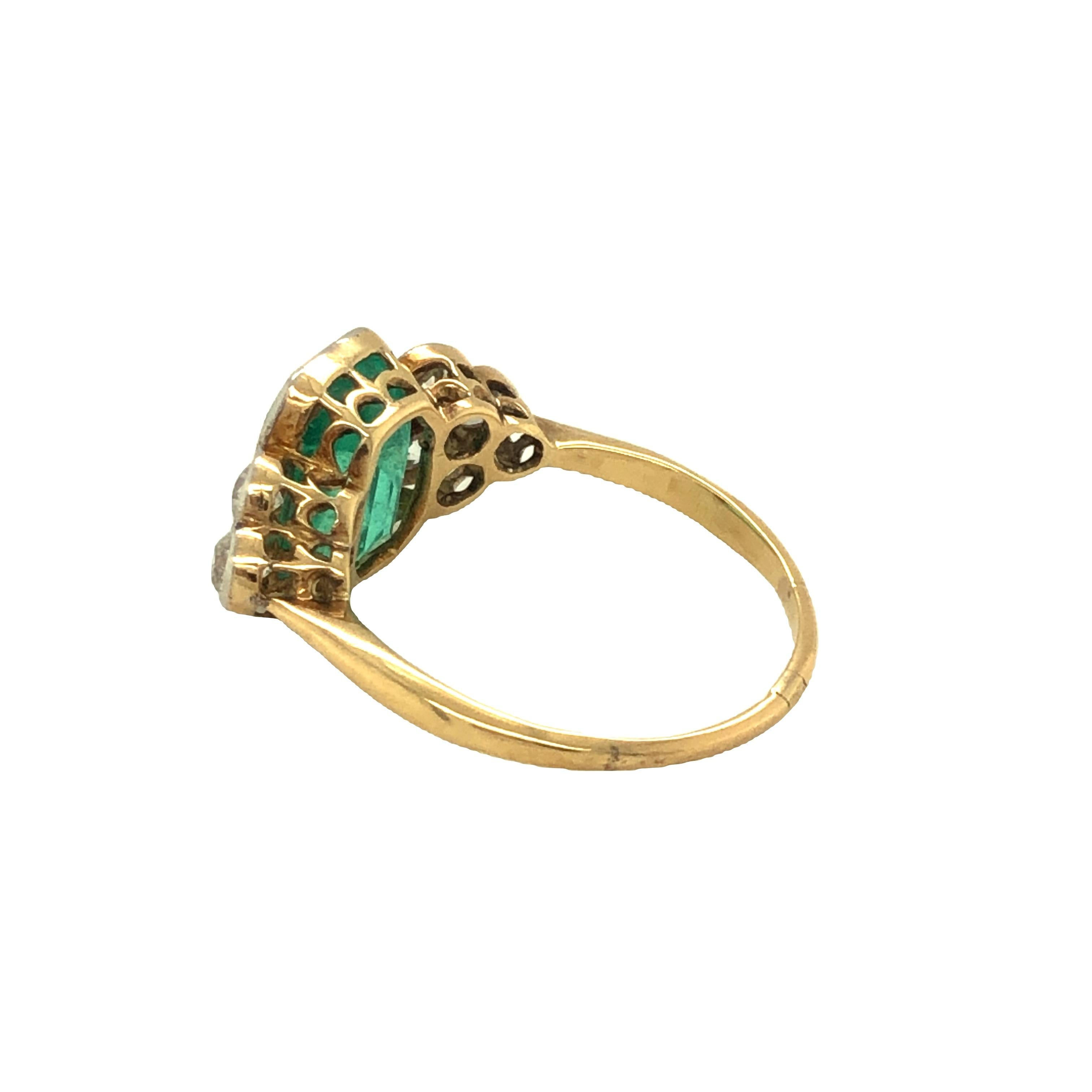 GIA-zertifizierter Art-Dco-Ring mit Smaragd und Diamant aus 18 Karat Gelbgold im Zustand „Gut“ im Angebot in beverly hills, CA