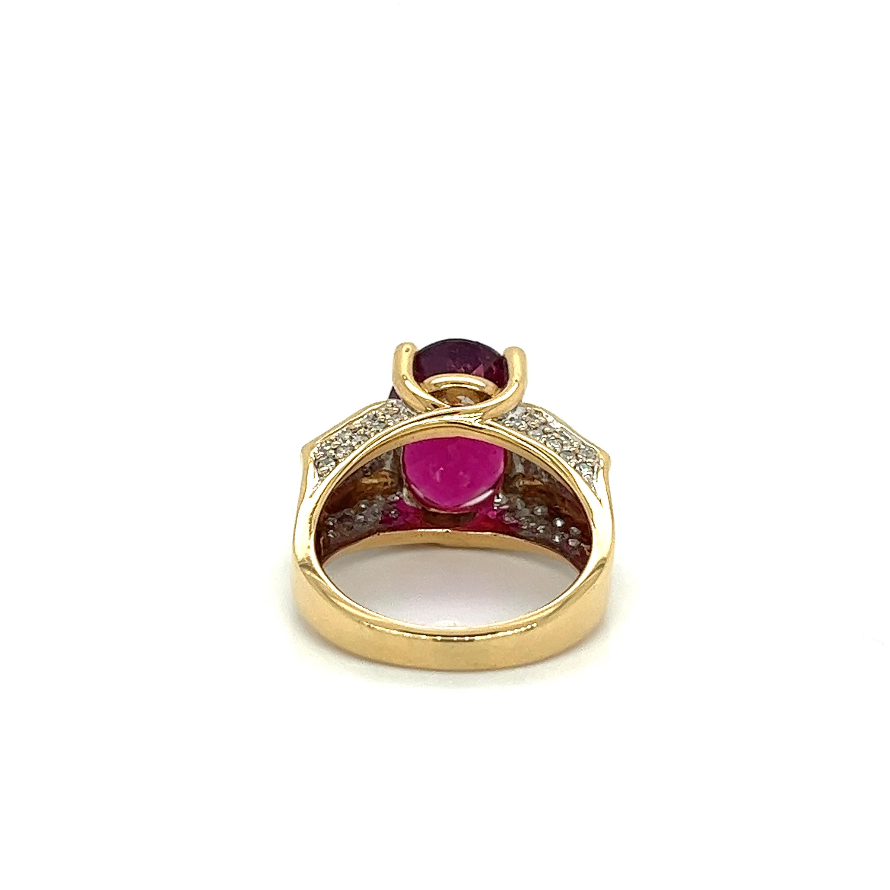 GIA Cert Oval Cut 7 Carat Purplish Red Tourmaline Ring with Diamond in 18K Gold In New Condition For Sale In Miami, FL