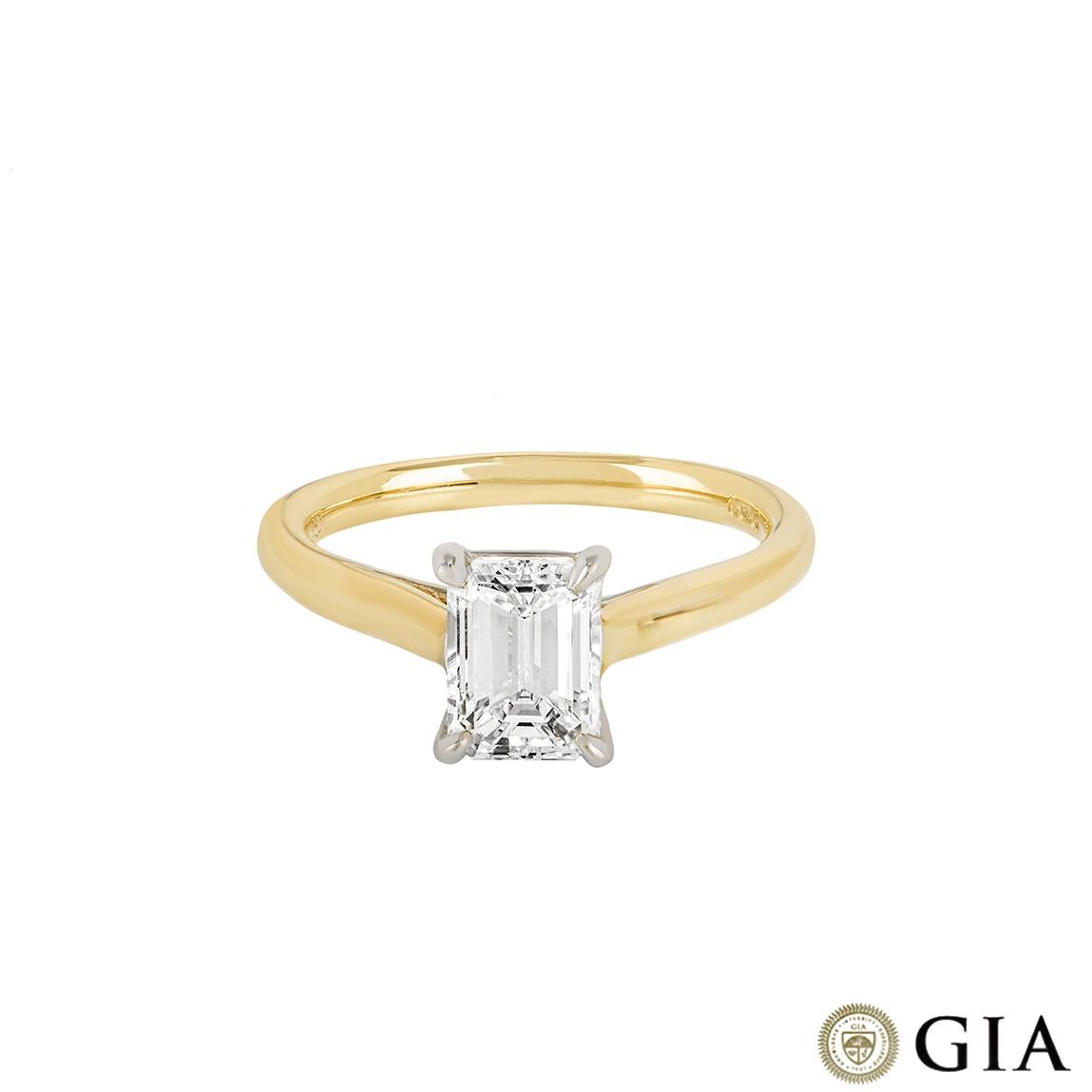 GIA Cert Yellow Gold Emerald Cut Diamond Solitaire Engagement Ring 1.31 Carat In New Condition For Sale In London, GB