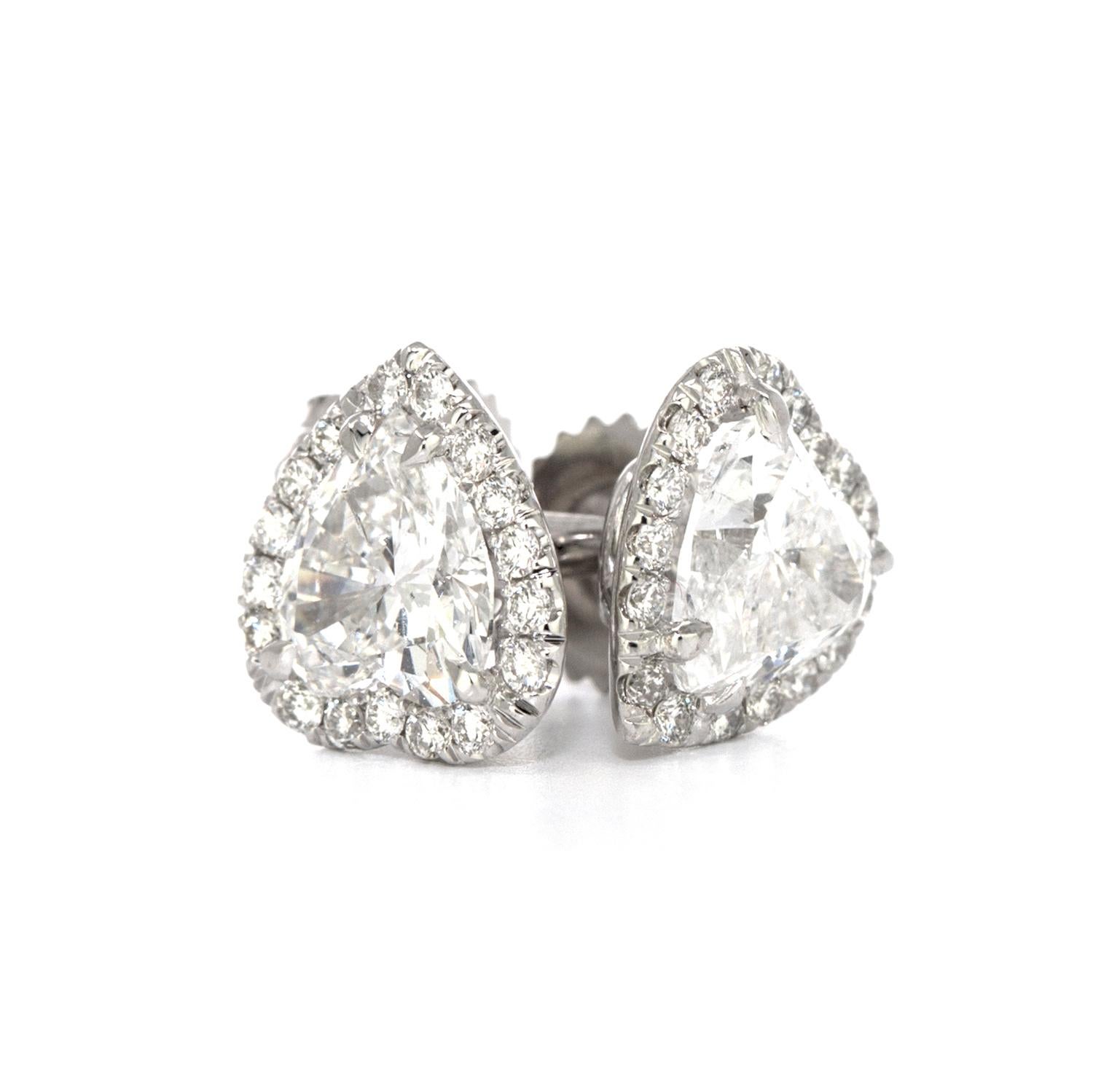 GIA Certified 2.02 Carat Heart Shape Diamond Earrings In New Condition For Sale In Los Angeles, CA