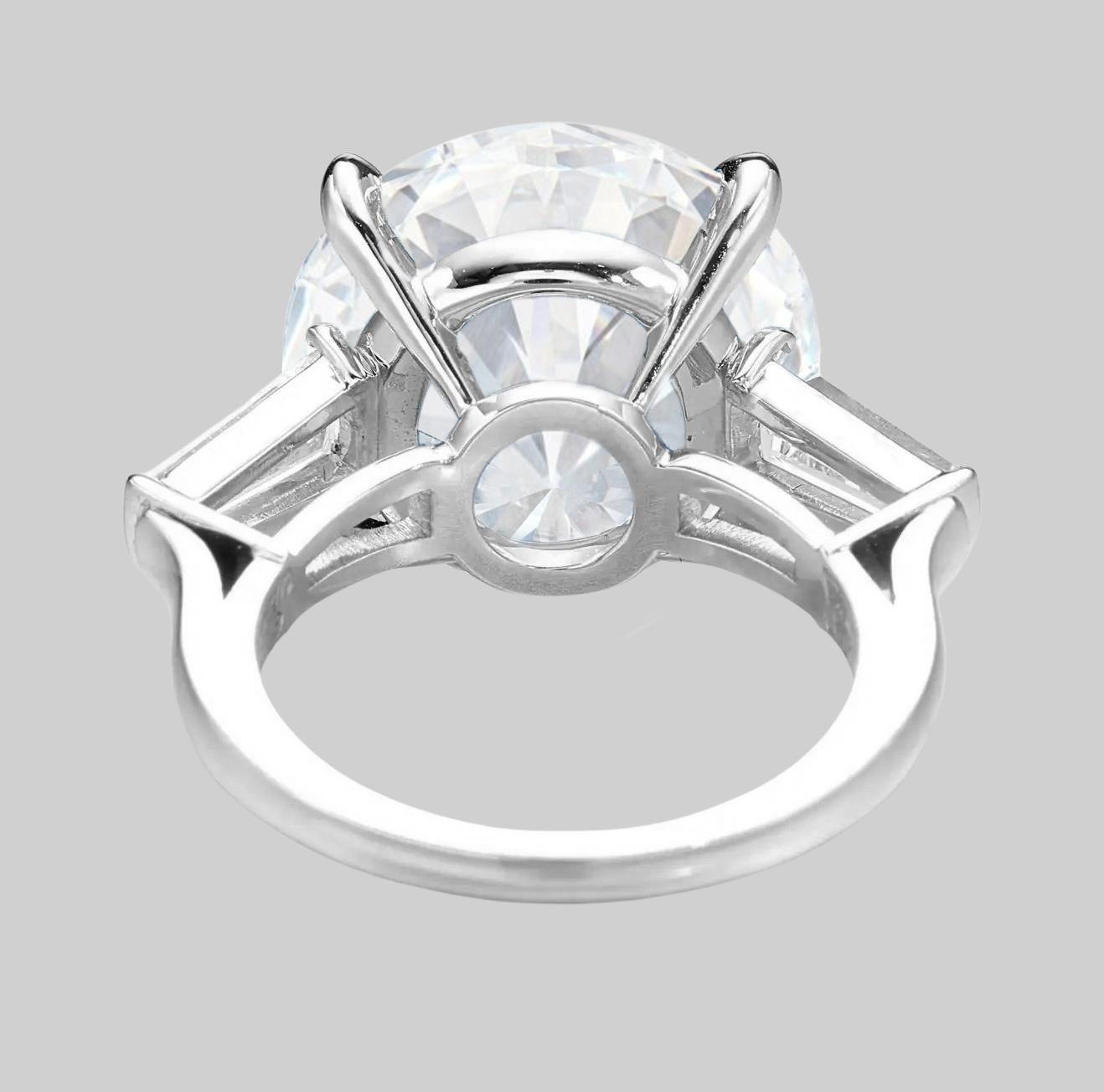 Modern GIA Certifed 5 Carat Round Brilliant Cut Three Stone Ring For Sale