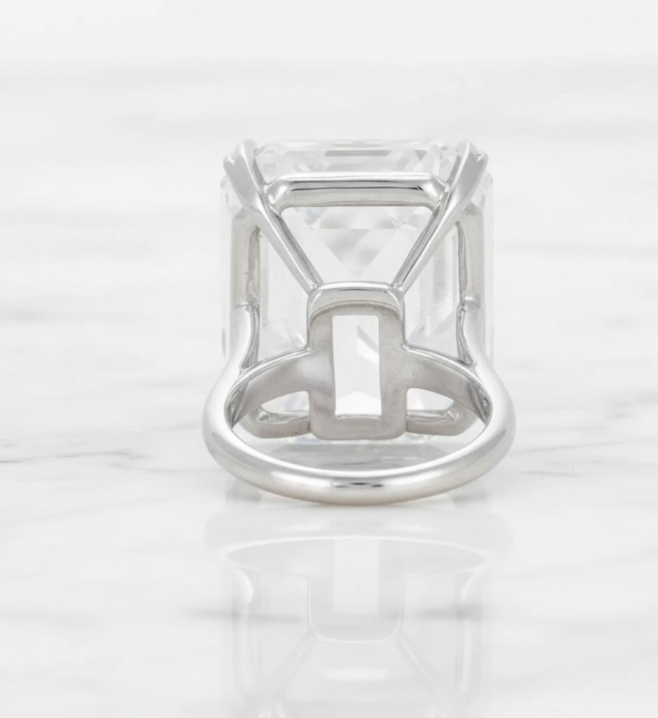 GIA-zertifizierter 52,55 Karat natürlicher Diamant im Smaragd-Schliff, gefasst in Platin (Smaragdschliff) im Angebot