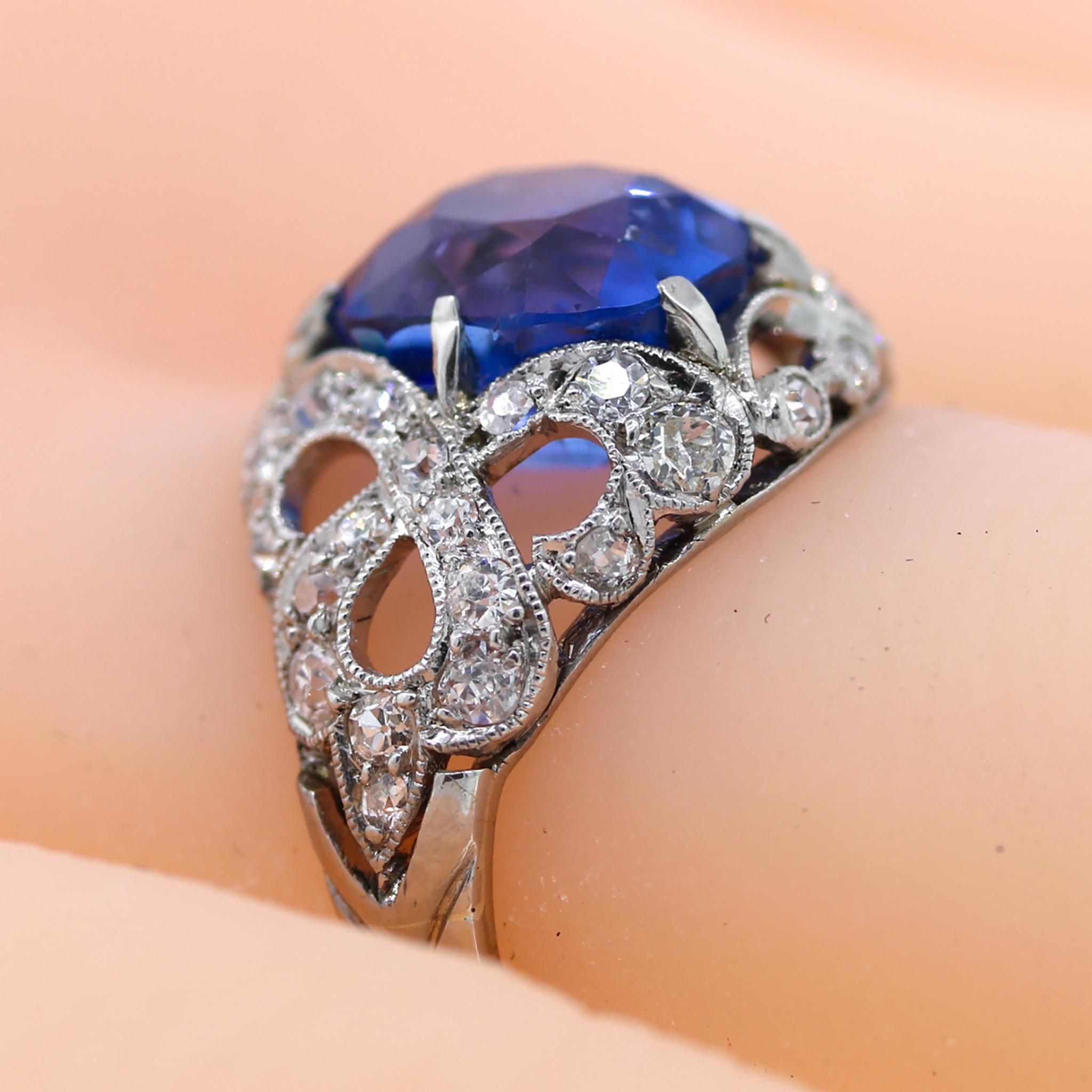 Oval Cut GIA Certifed Vintage No-Heat Natural Sapphire and Diamond Ring For Sale