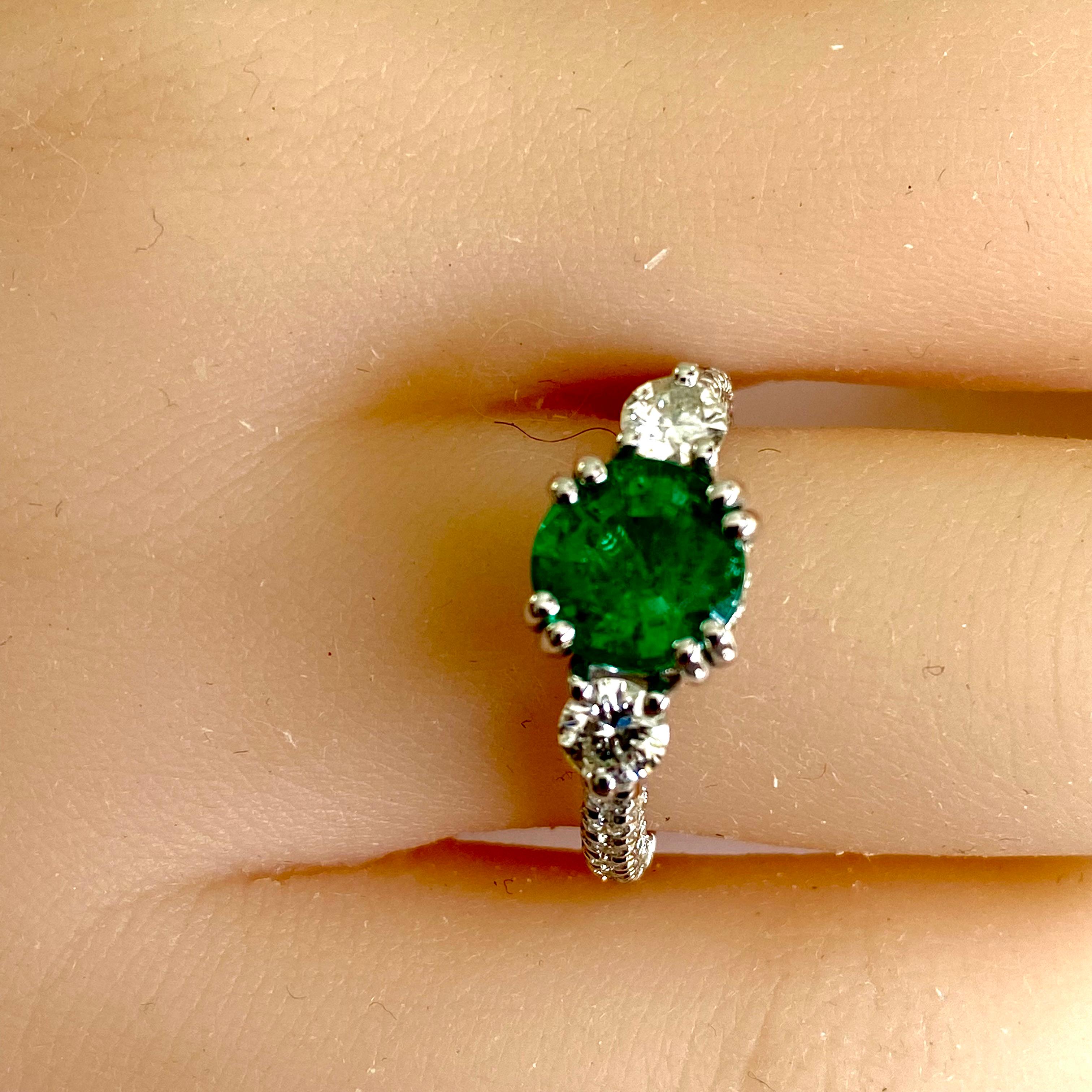GIA Certified Colombian Emerald Diamond 2.85 Carat 18 Karat Gold Cocktail Ring For Sale 7