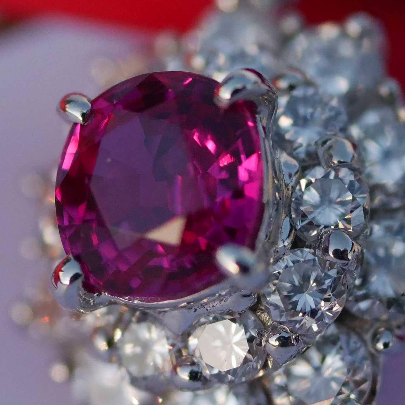 Certificat GIA BURMA unheated Ruby Diamond Pendant w. Chaîne 0,84 ct 1,01 ct en vente 4