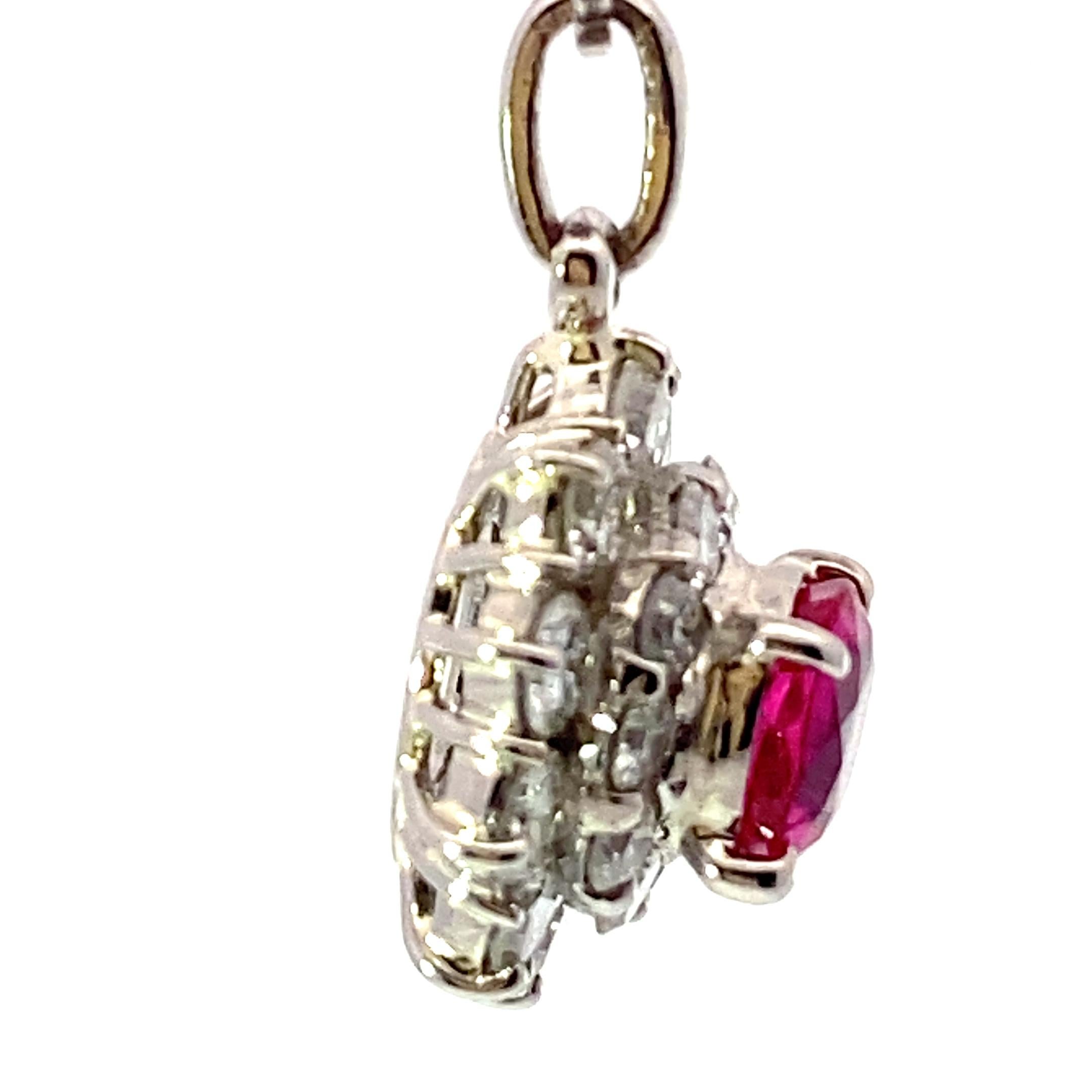 Certificat GIA BURMA unheated Ruby Diamond Pendant w. Chaîne 0,84 ct 1,01 ct Neuf - En vente à Viena, Viena