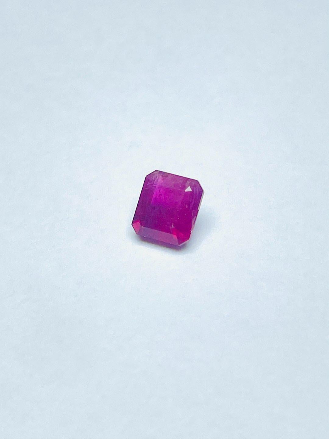 0,77 Karat GIA-Zertifikat Roter Smaragd (Roter Beryll) von amerikanischem seltenem, sauberem Auge (Smaragdschliff) im Angebot