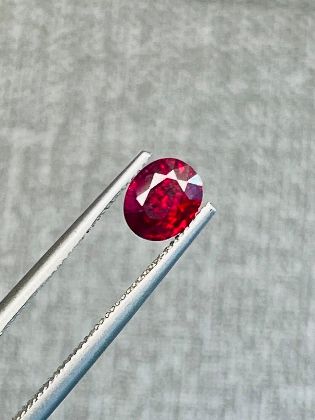 Oval Cut GIA certificate Unheated Burma Ruby Pigeon Blood deep red color 0.89ct 