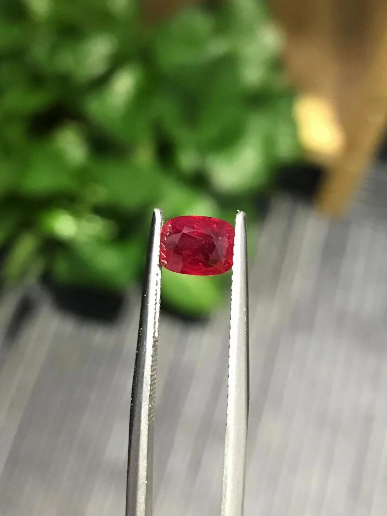 GIA certificate Unheated Burma Ruby Pigeon Blood deep red color 1.59ct  For Sale 2